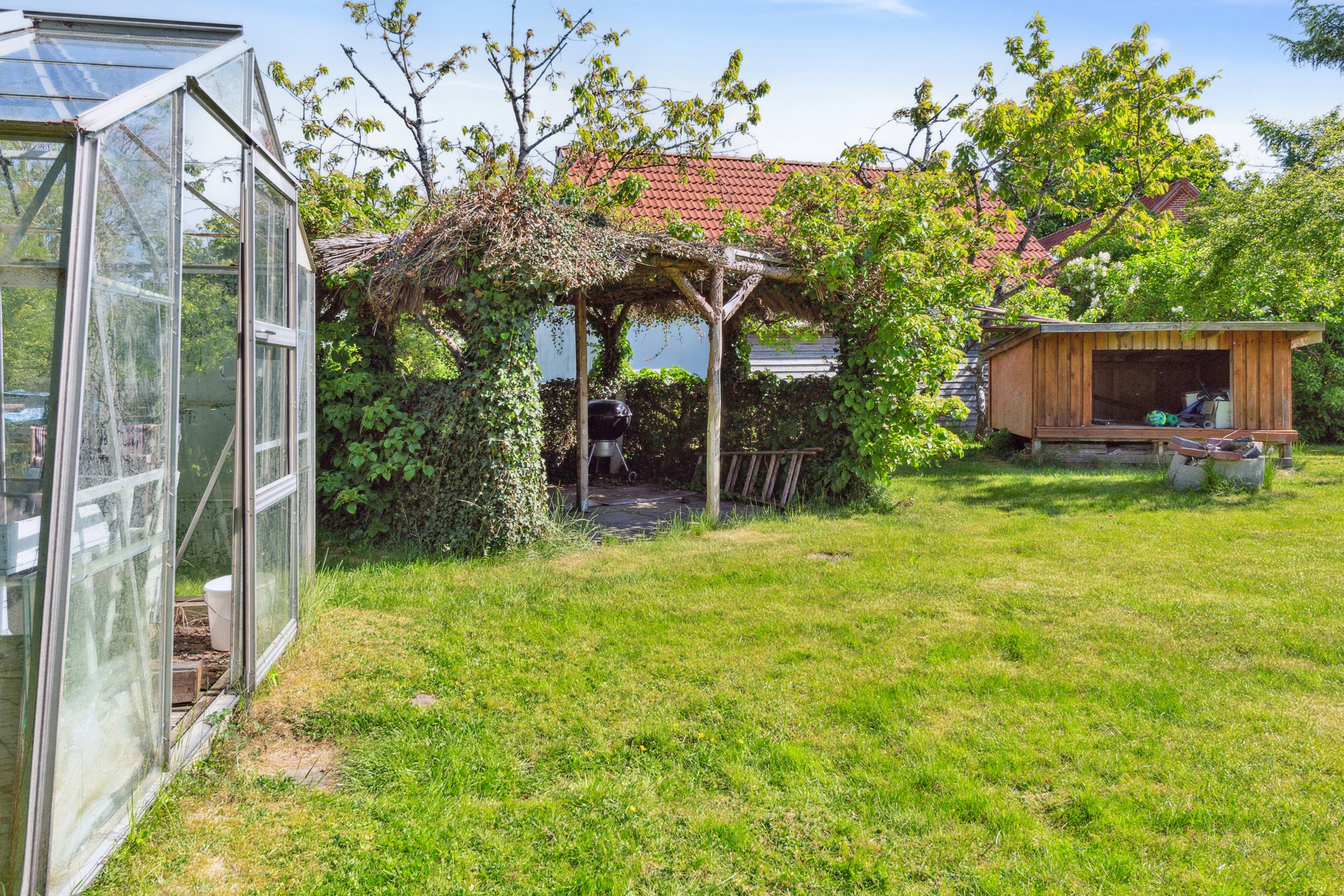 Fremhævet udendørs billede i fuldskærmstilstand. Billede af Tåstrupvej 117, 8462 Harlev J