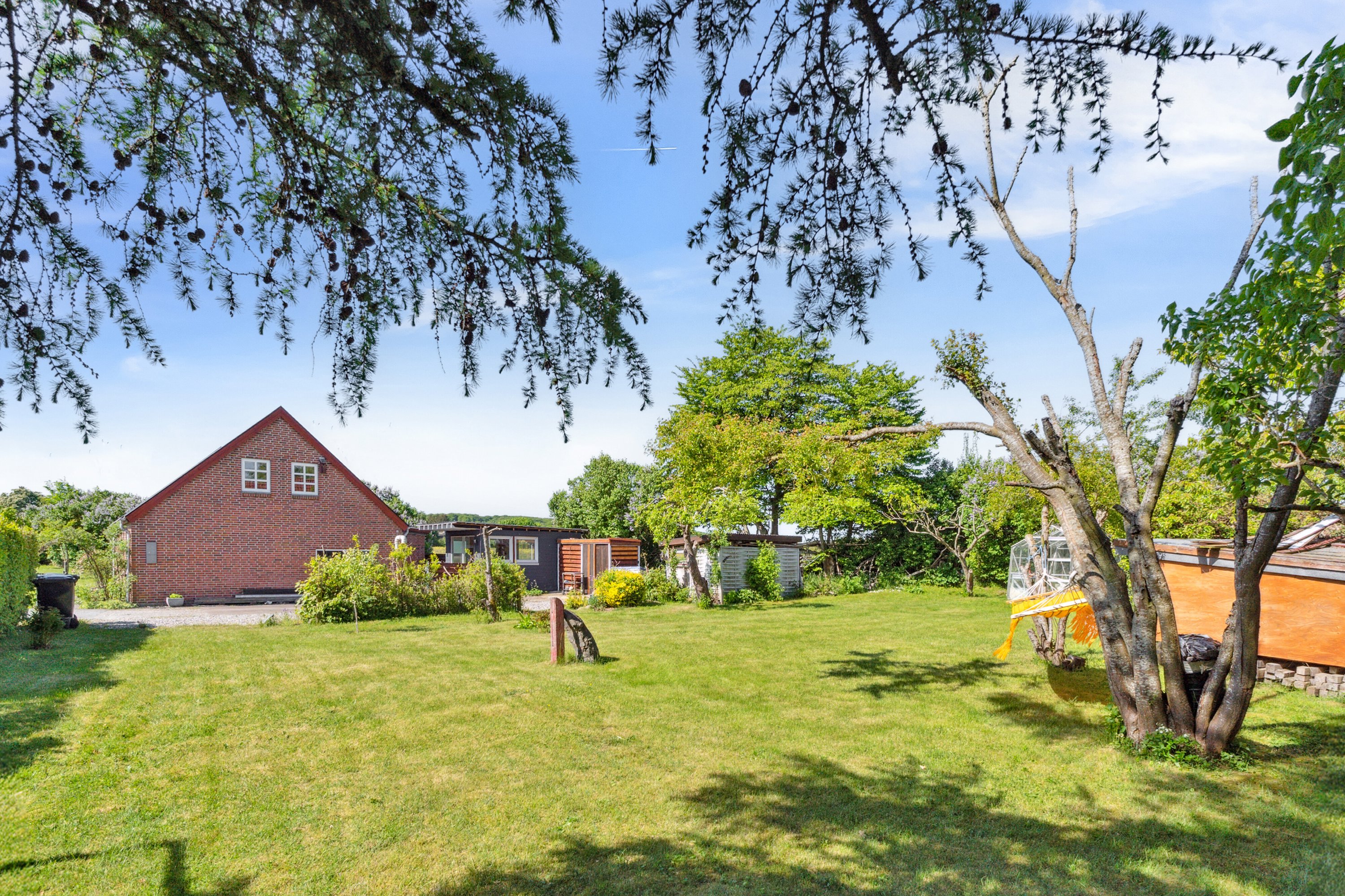 Fremhævet udendørs billede i fuldskærmstilstand. Billede af Tåstrupvej 117, 8462 Harlev J