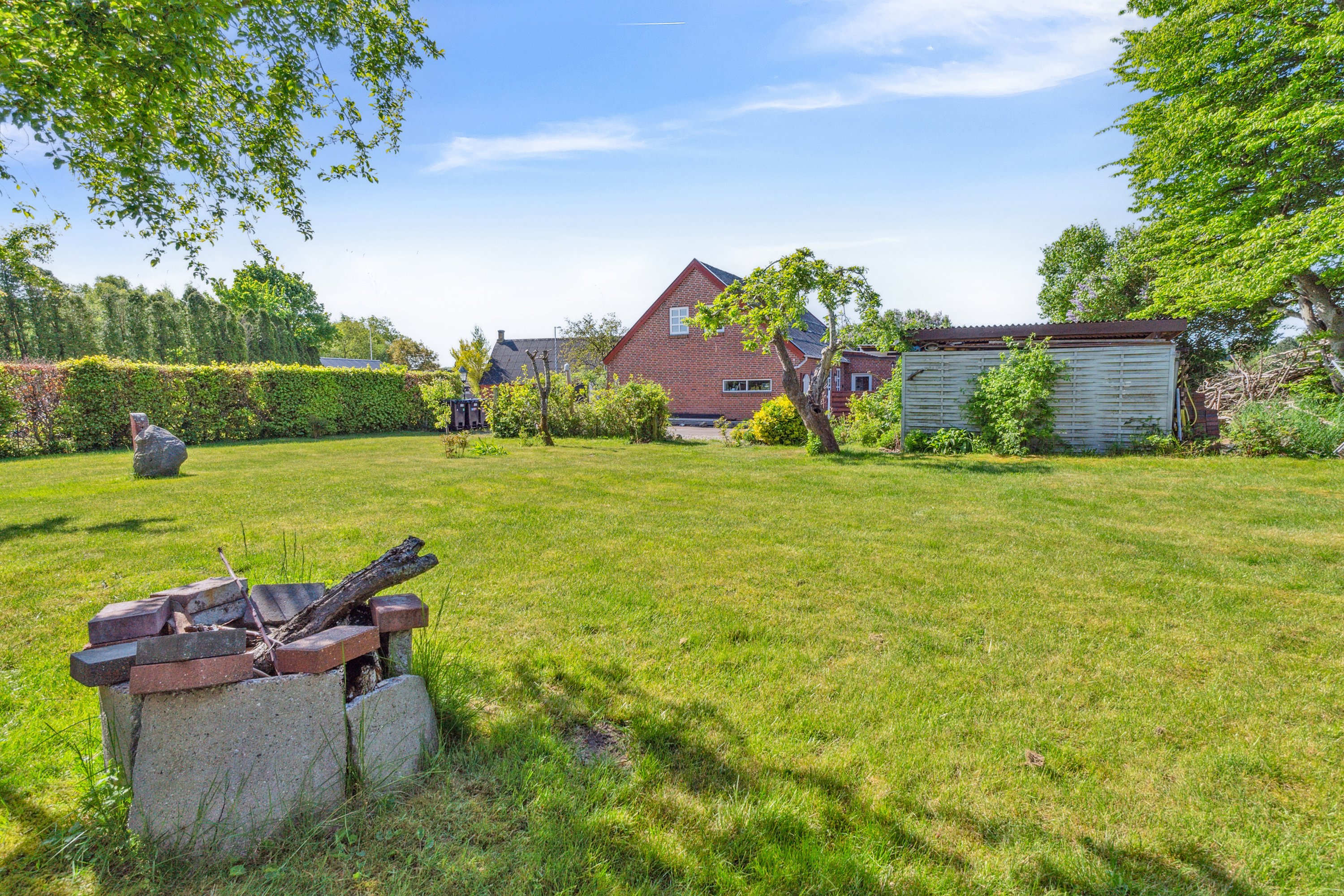 Fremhævet udendørs billede i fuldskærmstilstand. Billede af Tåstrupvej 117, 8462 Harlev J