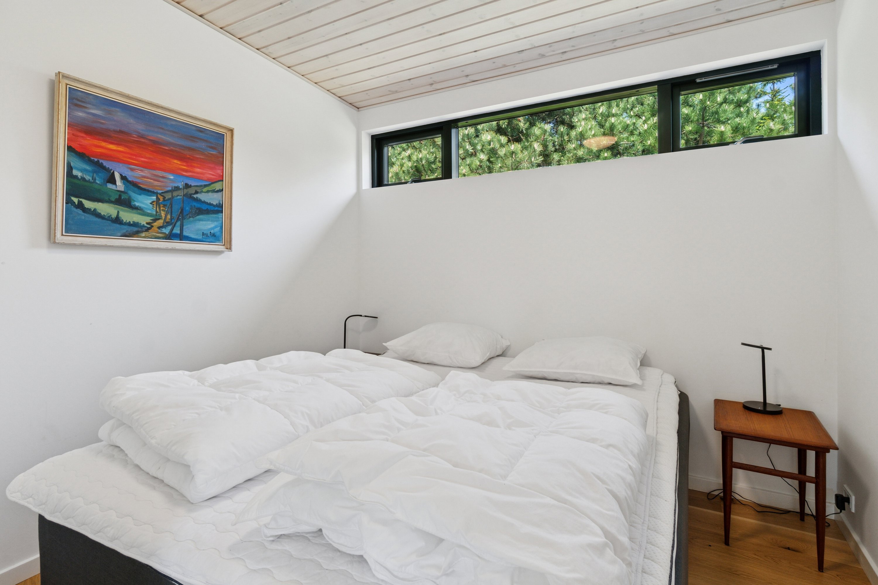 Fremhævet soveværelse billede i fuldskærmstilstand. Billede af Åbrinken 2, Pedersker, 3720 Aakirkeby