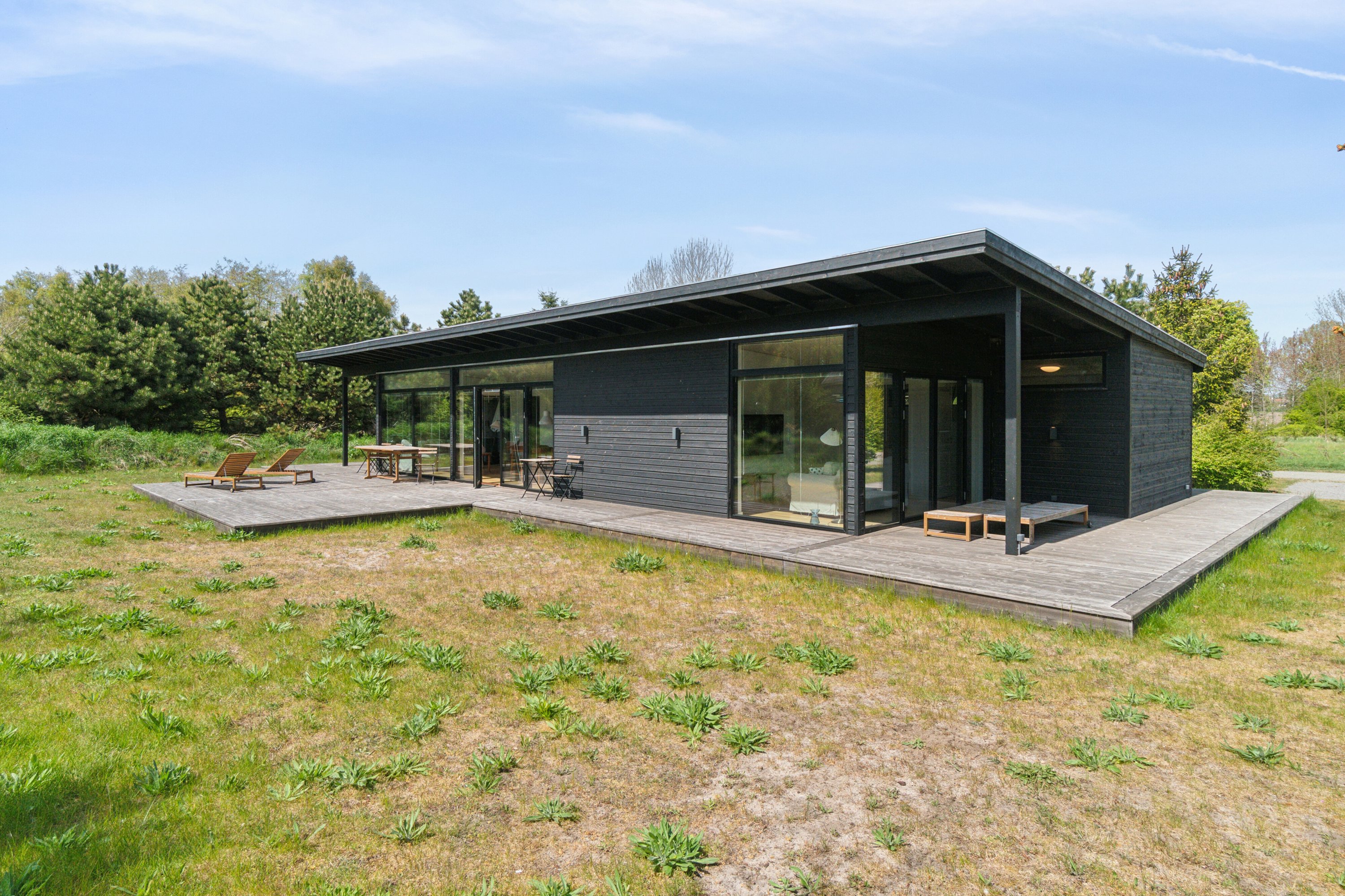 Miniaturebillede 1: set fra haven. Billede af Åbrinken 2, Pedersker, 3720 Aakirkeby