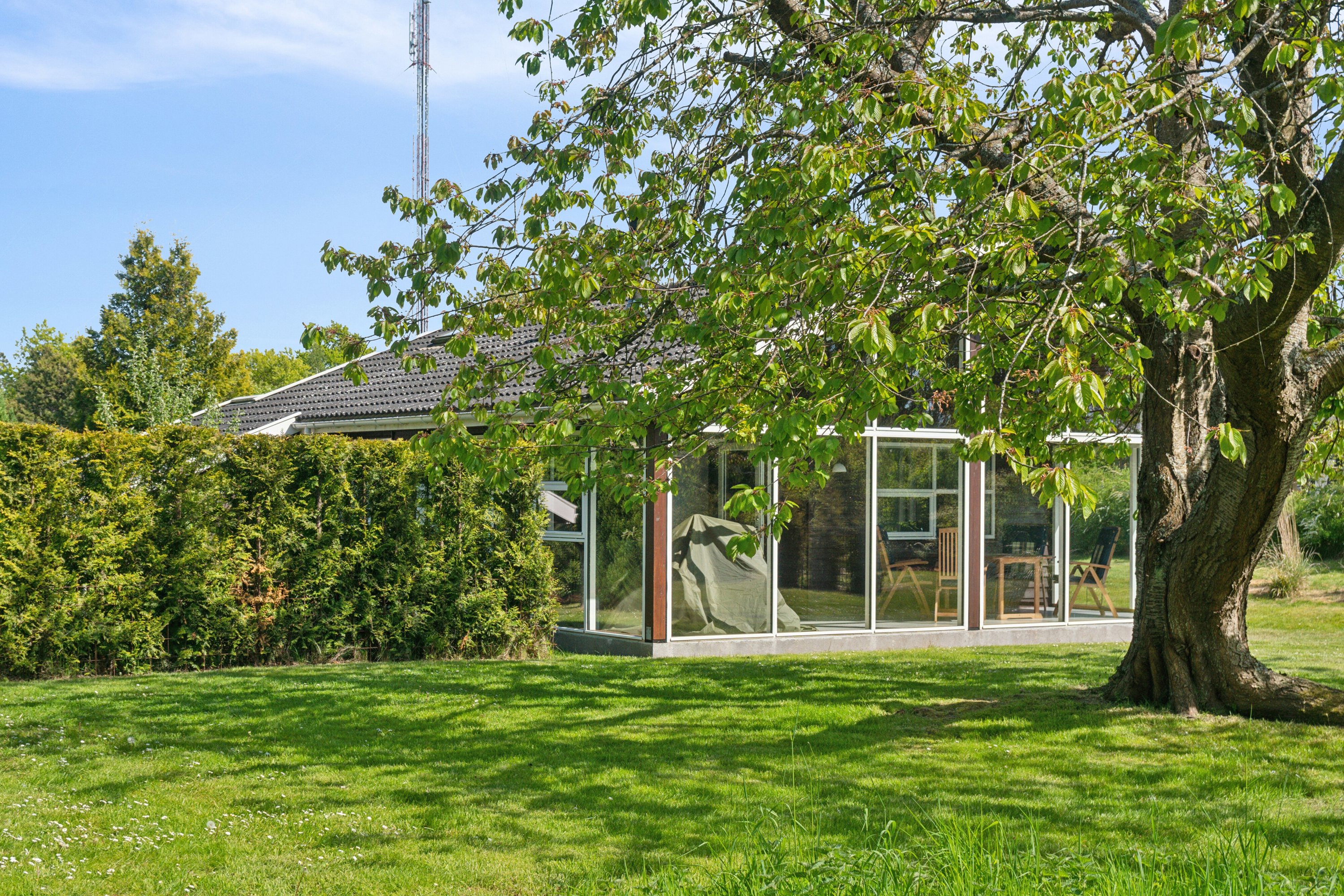 Miniaturebillede 1: set fra haven. Billede af Glentevej 1, 4400 Kalundborg