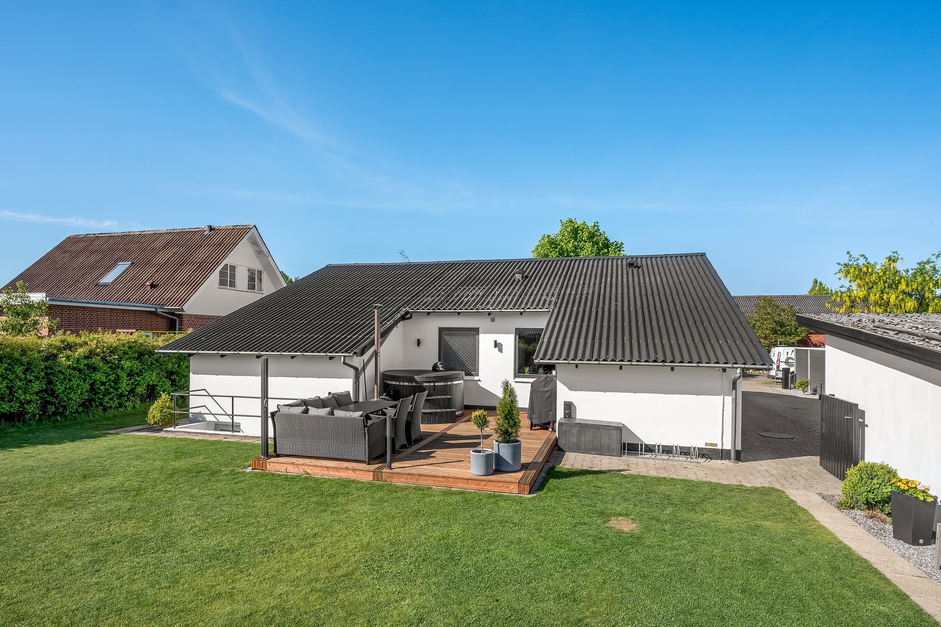 Fremhævet have billede i fuldskærmstilstand. Billede af Dalvej 7, 6900 Skjern