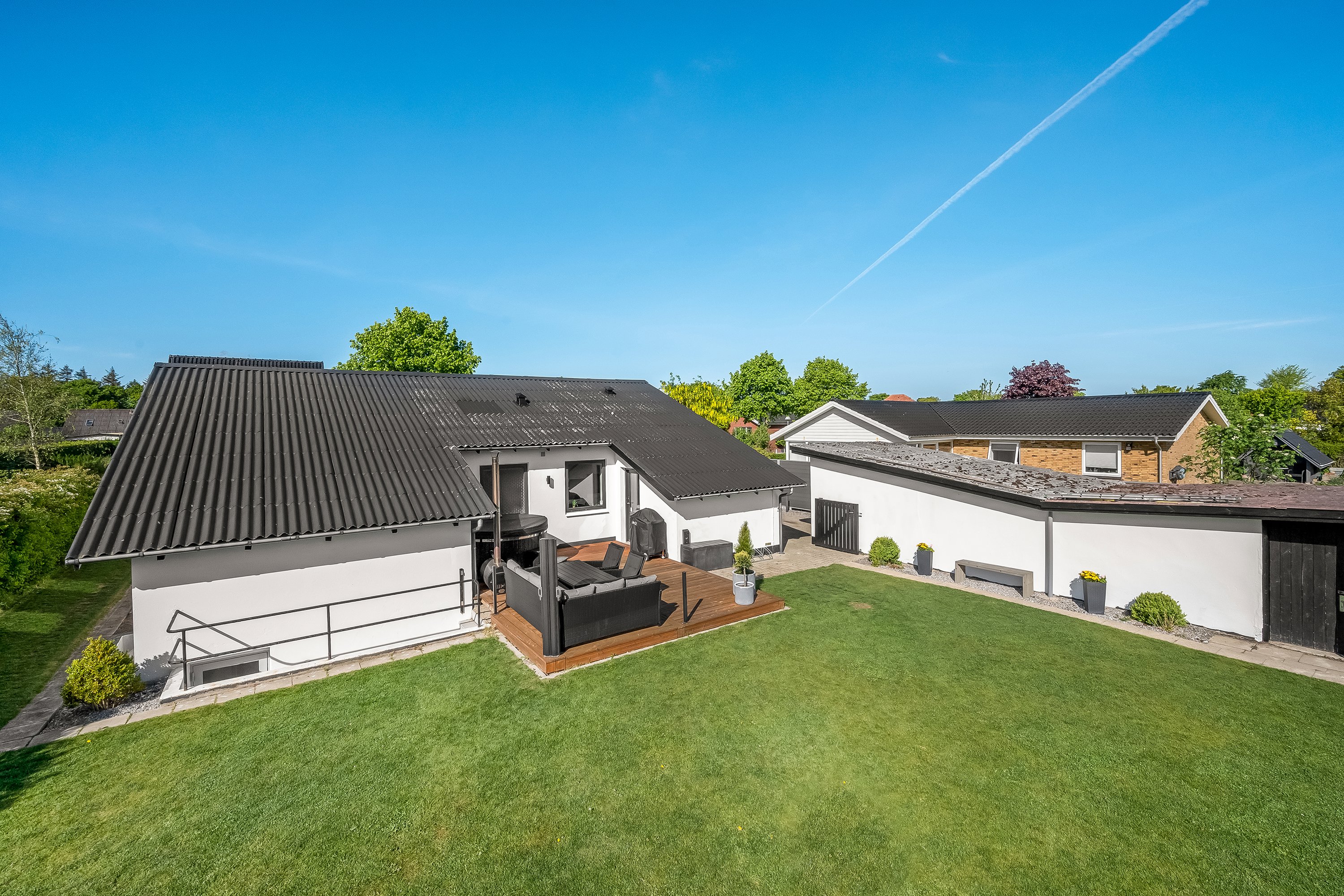 Fremhævet facade billede i fuldskærmstilstand. Billede af Dalvej 7, 6900 Skjern