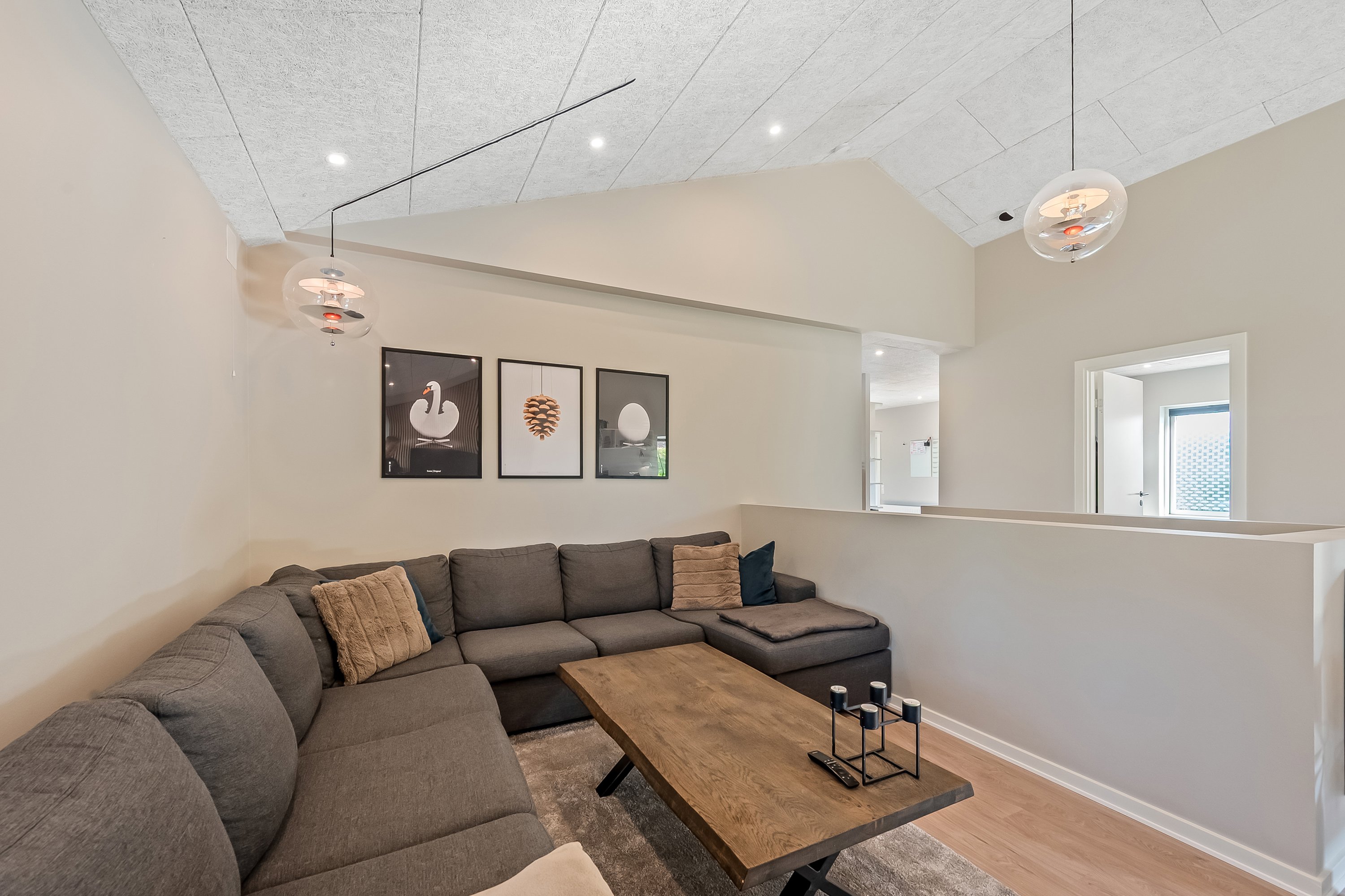 Fremhævet stue billede i fuldskærmstilstand. Billede af Dalvej 7, 6900 Skjern