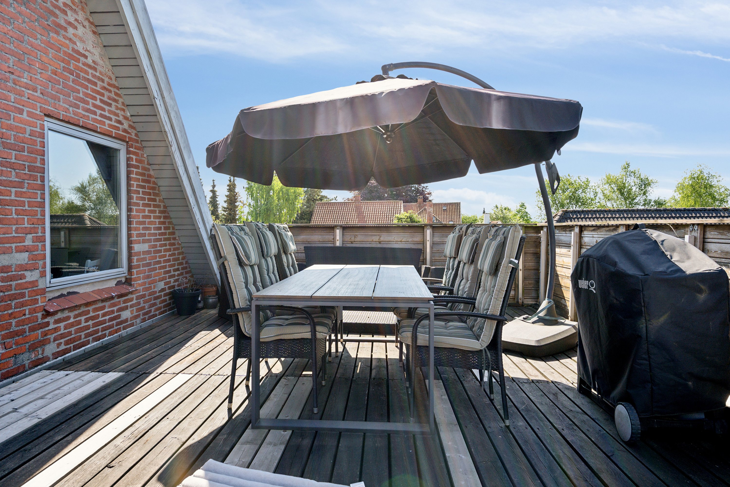 Fremhævet terrasse billede i fuldskærmstilstand. Billede af Odensevej 27, 5700 Svendborg