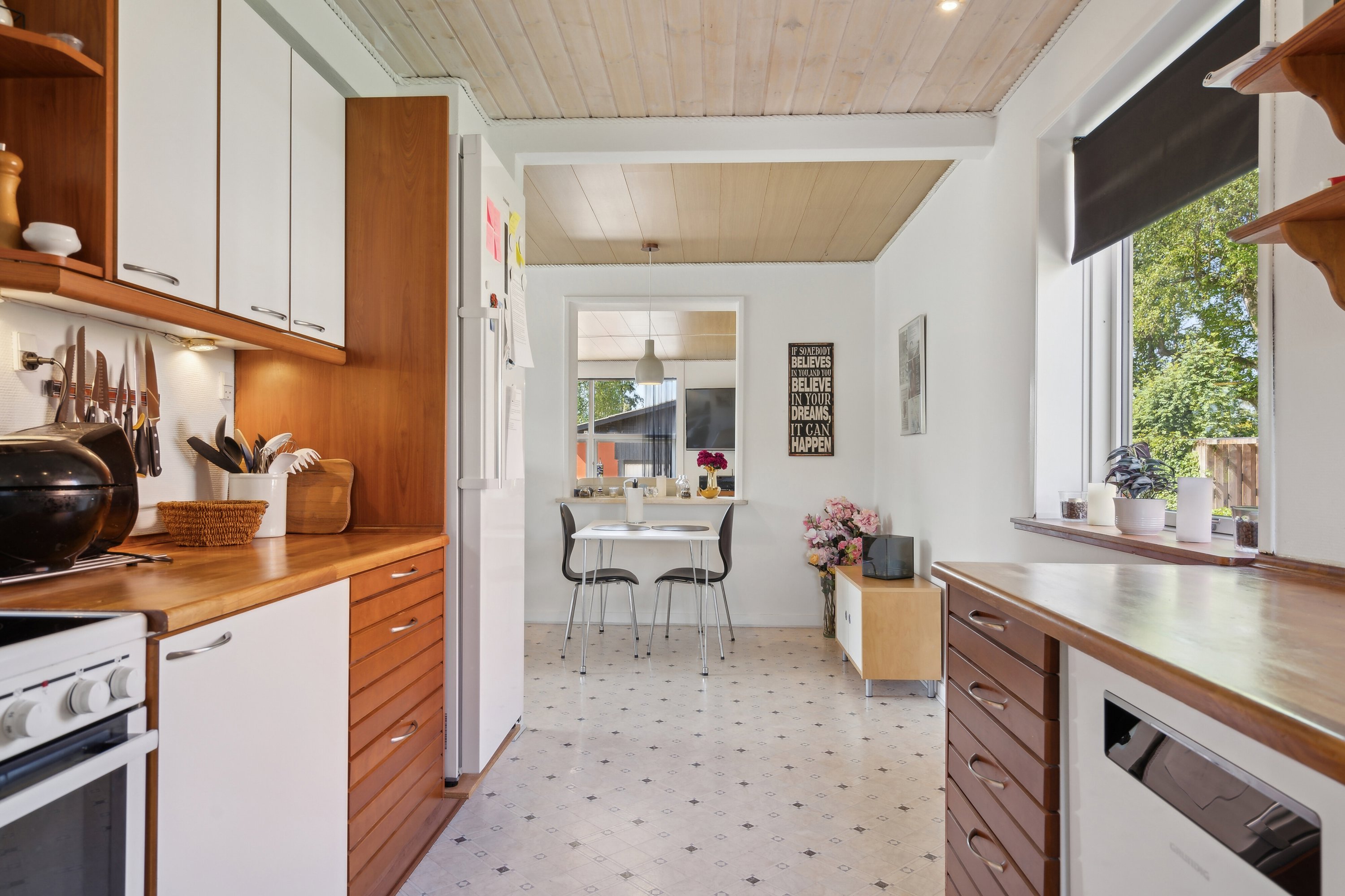 Fremhævet køkken billede i fuldskærmstilstand. Billede af Odensevej 27, 5700 Svendborg