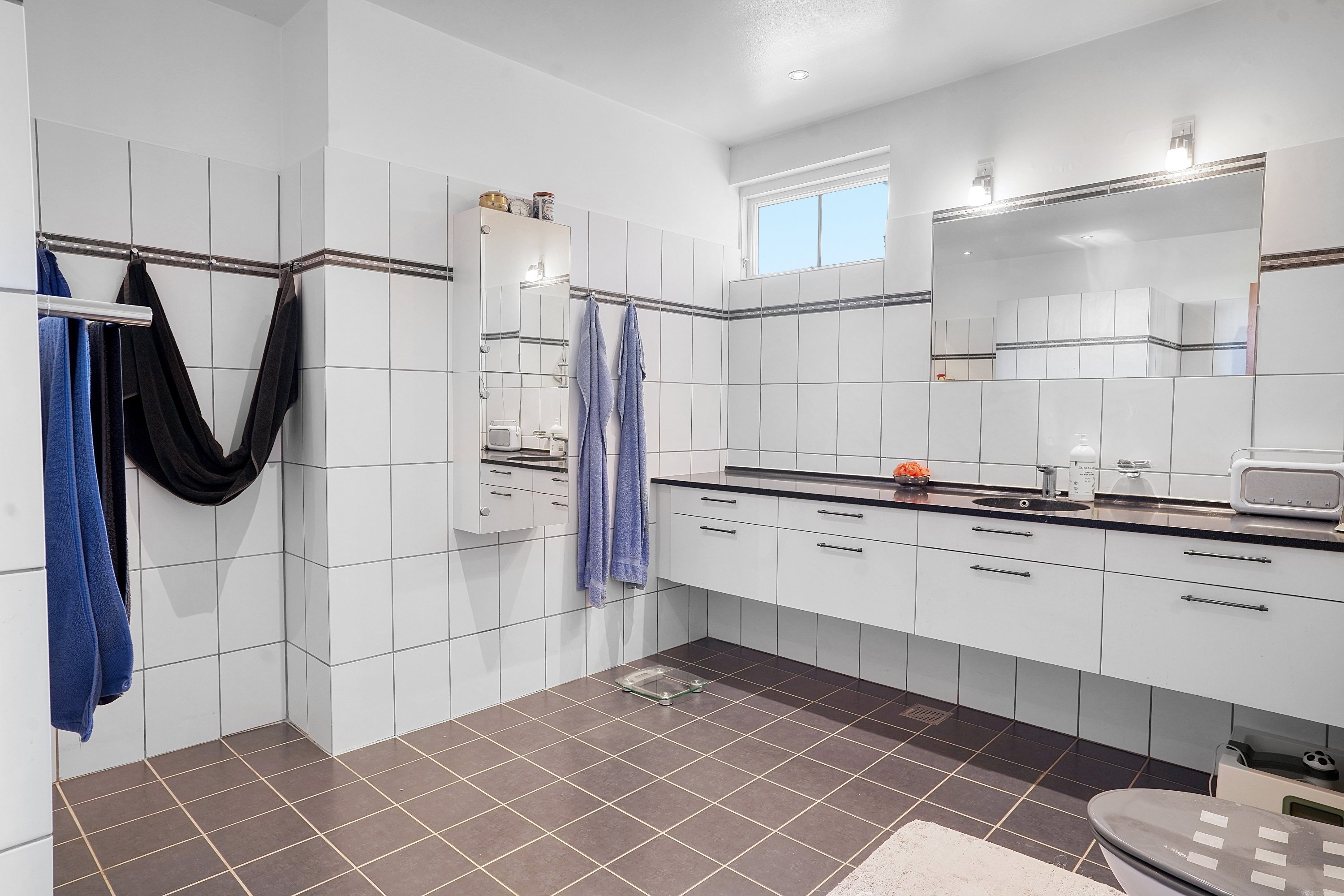 Fremhævet badeværelse billede i fuldskærmstilstand. Billede af Gammel Strandvej 416C, 3060 Espergærde