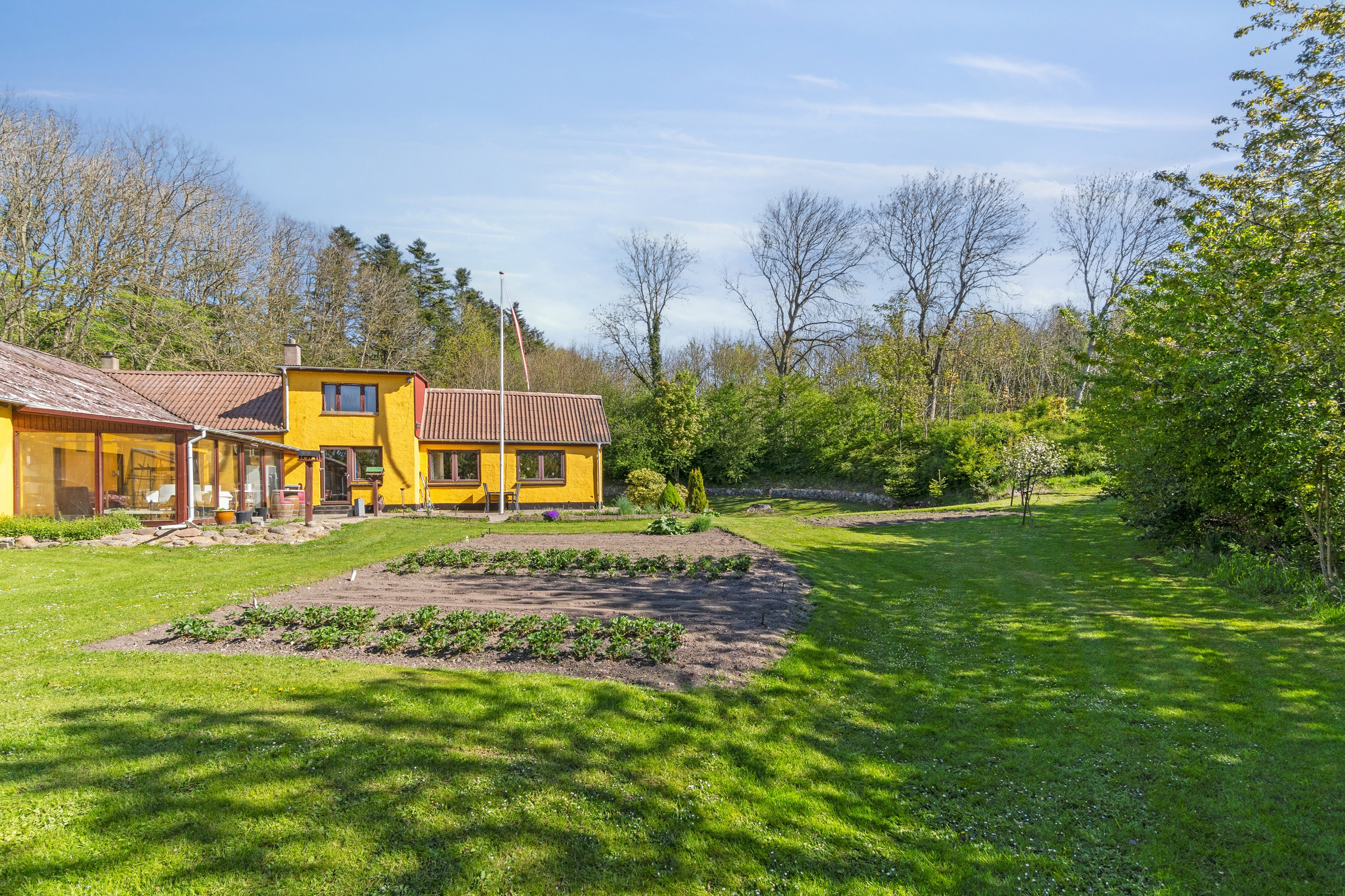 Fremhævet set fra haven billede i fuldskærmstilstand. Billede af Oddershedevej 2, Skovsted, 7700 Thisted