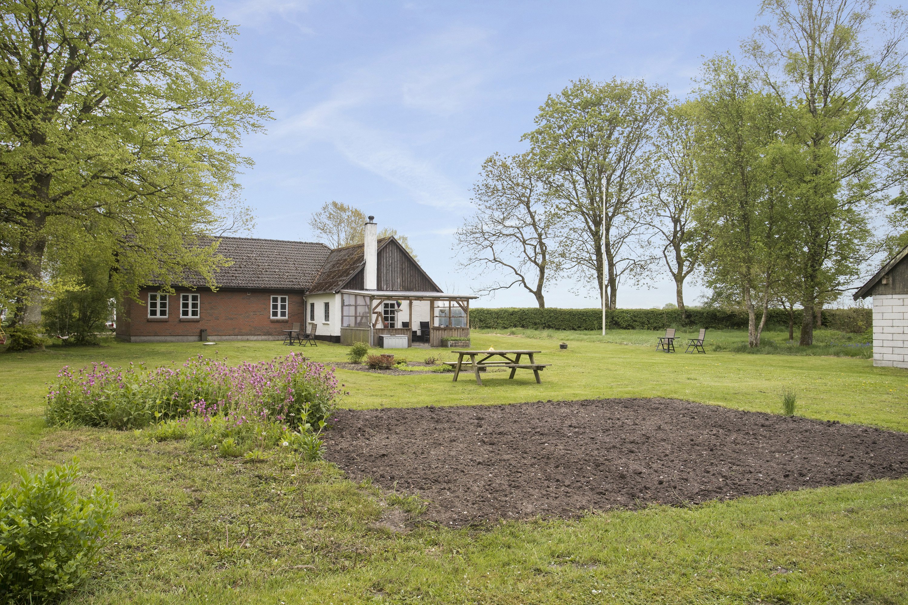 Miniaturebillede 2: ejendommen. Billede af Ø. Gesten Mosevej 18, 6621 Gesten