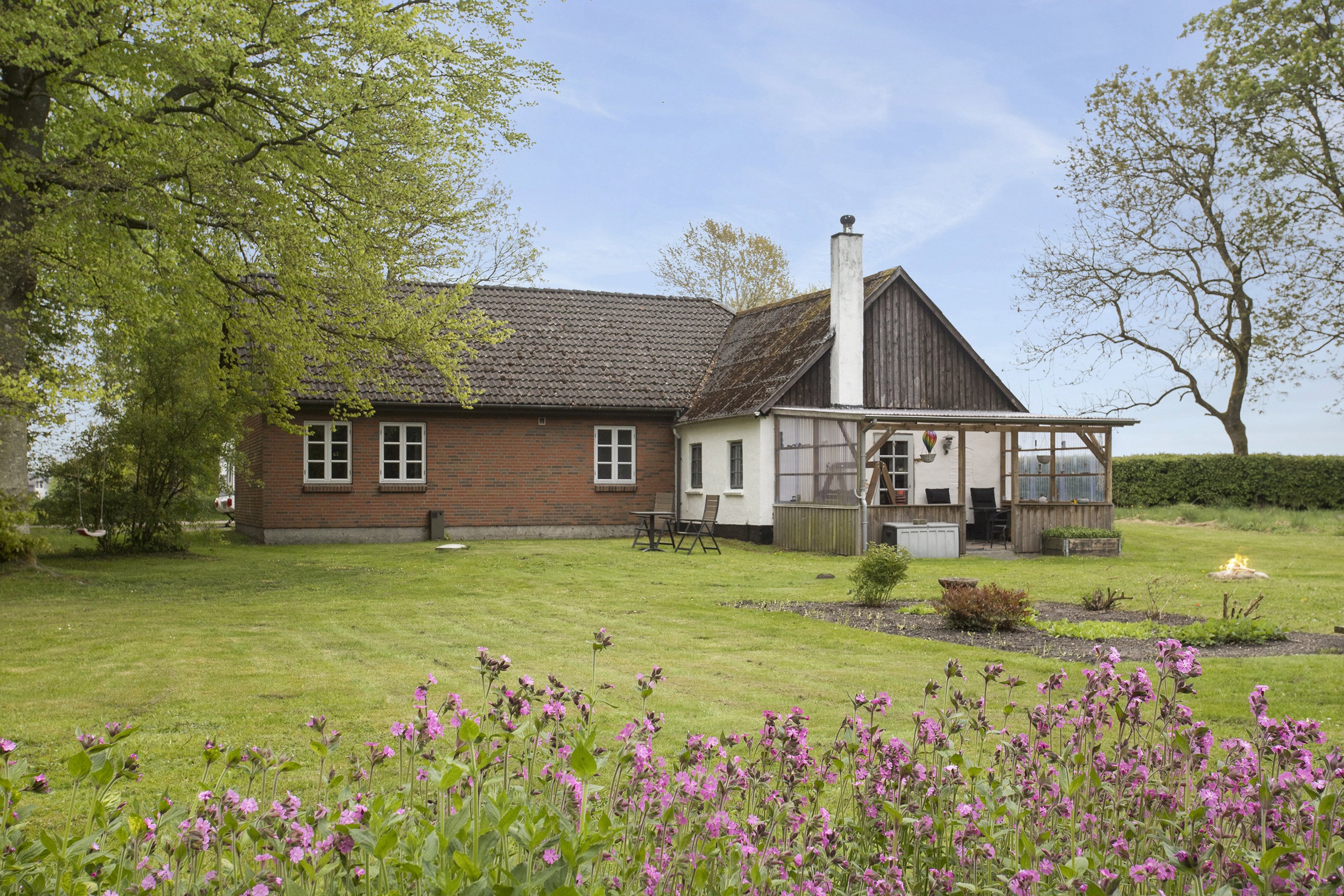 Fremhævet ejendommen billede i fuldskærmstilstand. Billede af Ø. Gesten Mosevej 18, 6621 Gesten