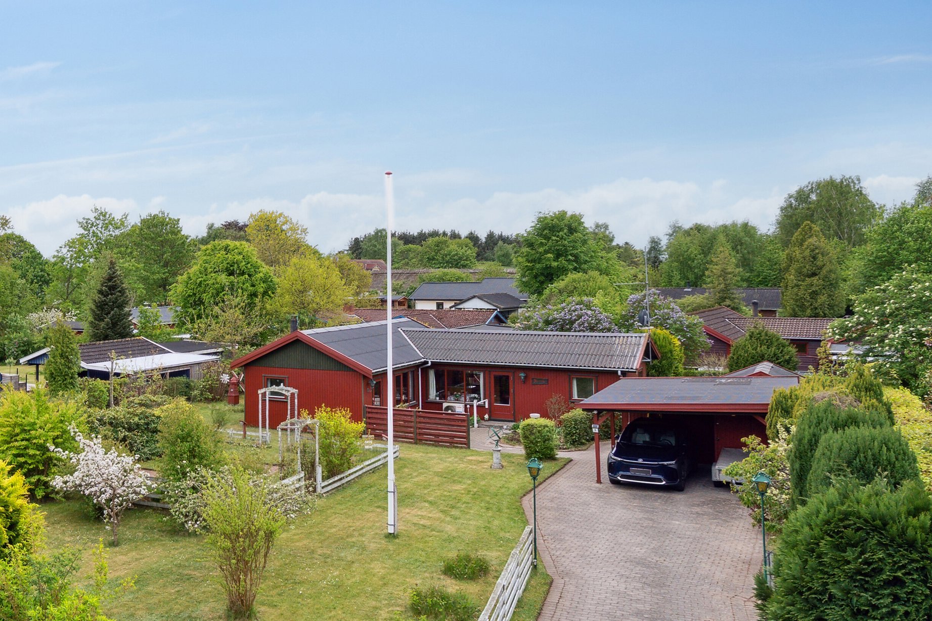 Fremhævet set fra vejen billede i fuldskærmstilstand. Billede af Olaf Poulsensvej 5, Evetofte, 3370 Melby