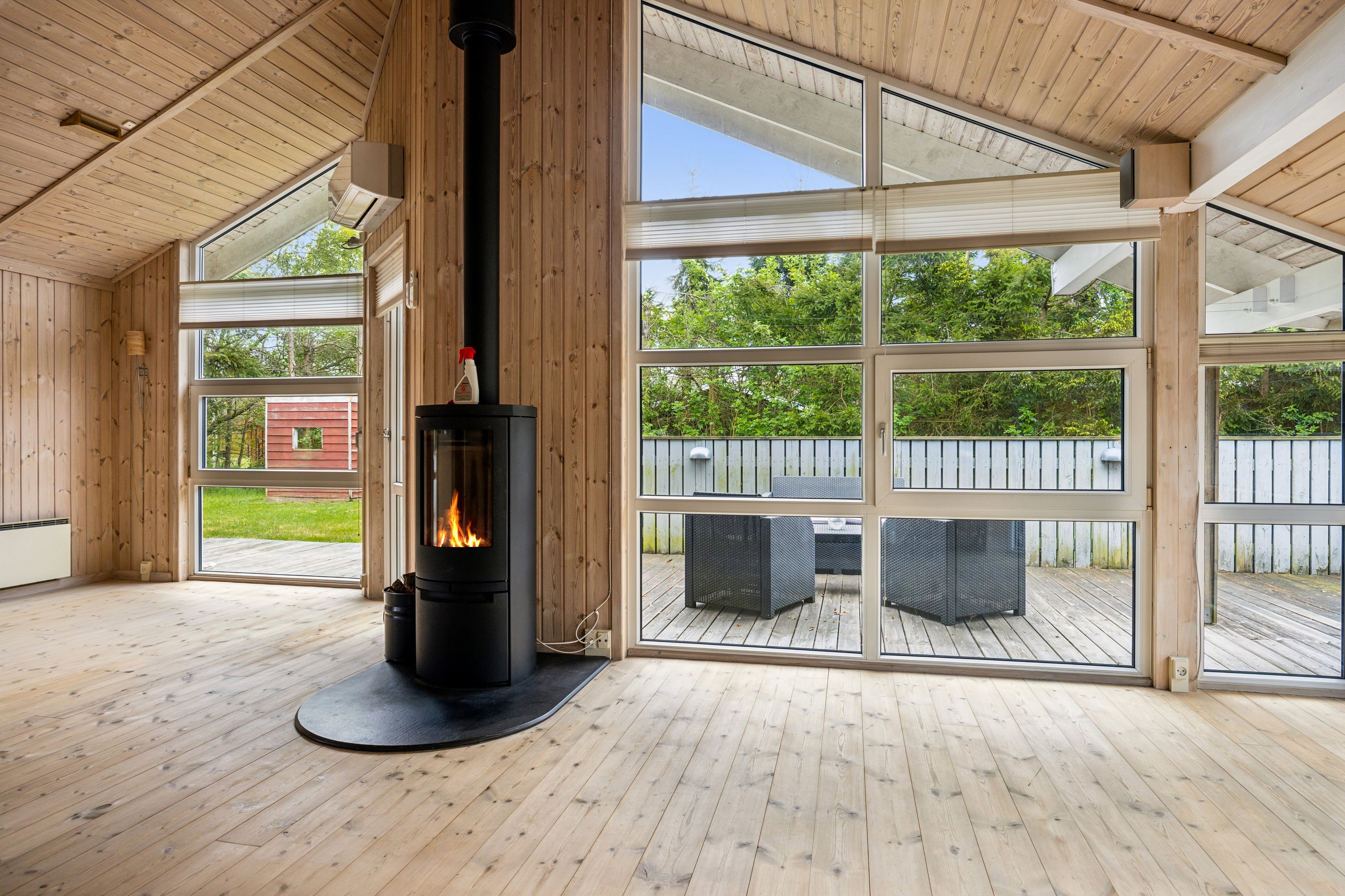 Fremhævet stue billede i fuldskærmstilstand. Billede af Jens Winthers Vej 37, 9370 Hals