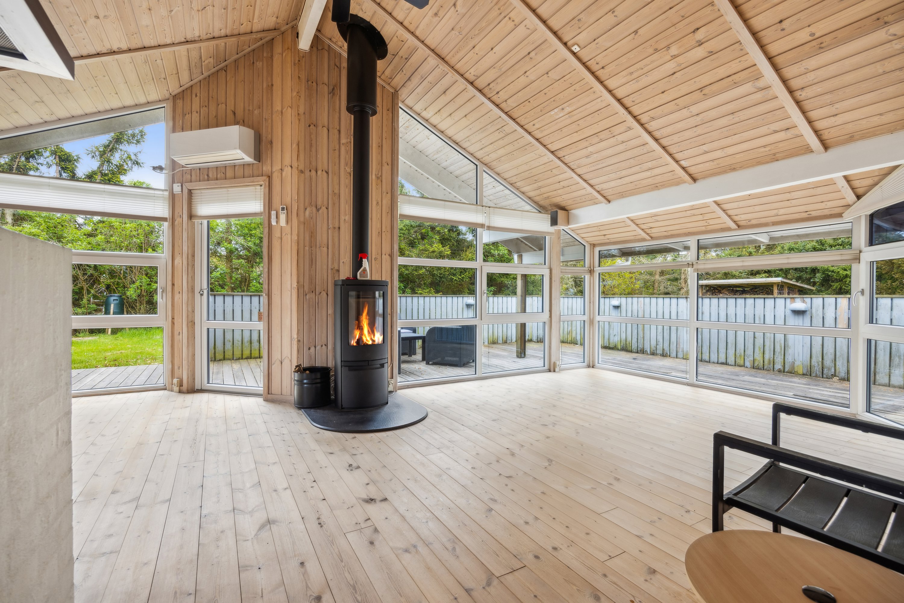 Fremhævet stue billede i fuldskærmstilstand. Billede af Jens Winthers Vej 37, 9370 Hals