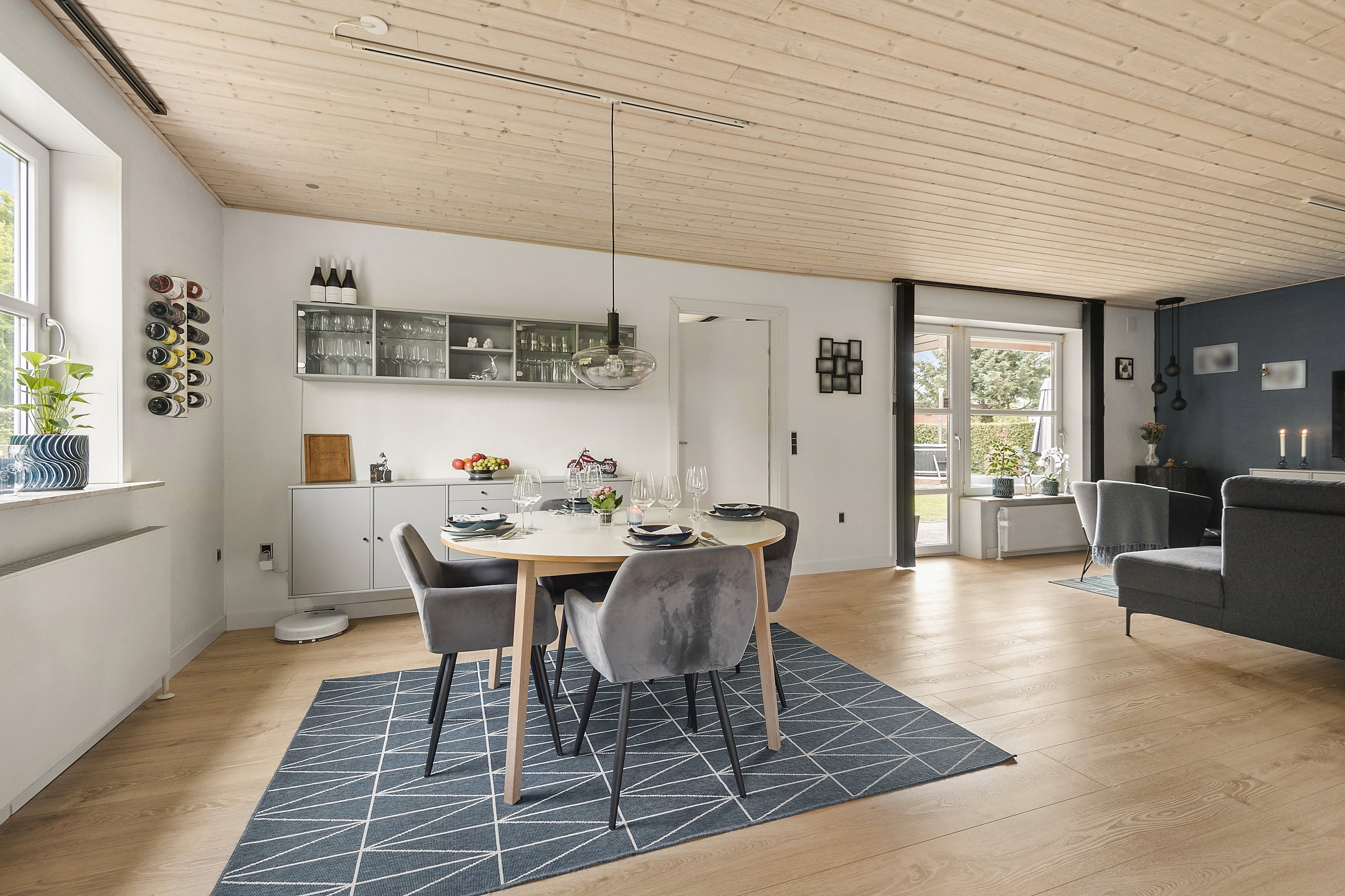 Fremhævet spisestue billede i fuldskærmstilstand. Billede af Agerlunden 10, Næsbjerg, 6800 Varde