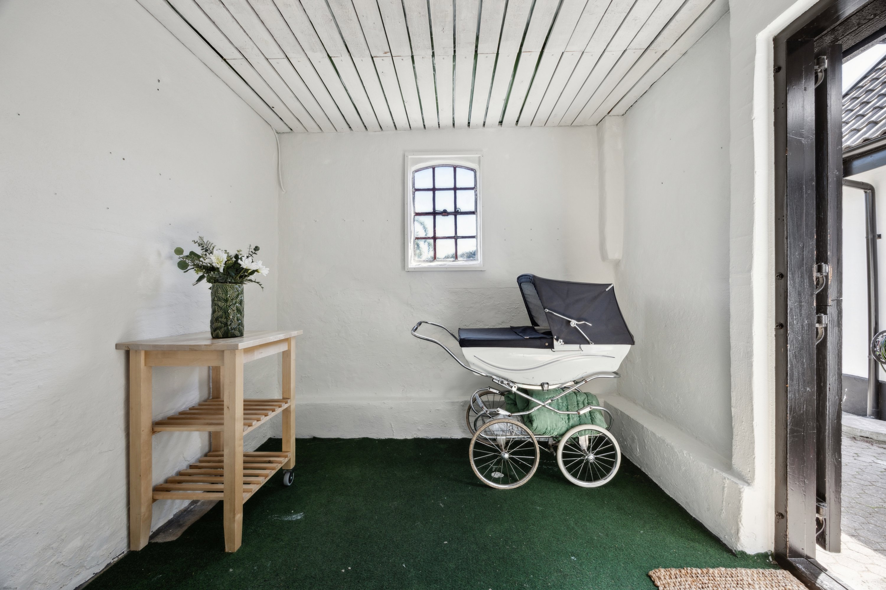 Fremhævet stue billede i fuldskærmstilstand. Billede af Branddamsvej 2, Valløby, 4600 Køge