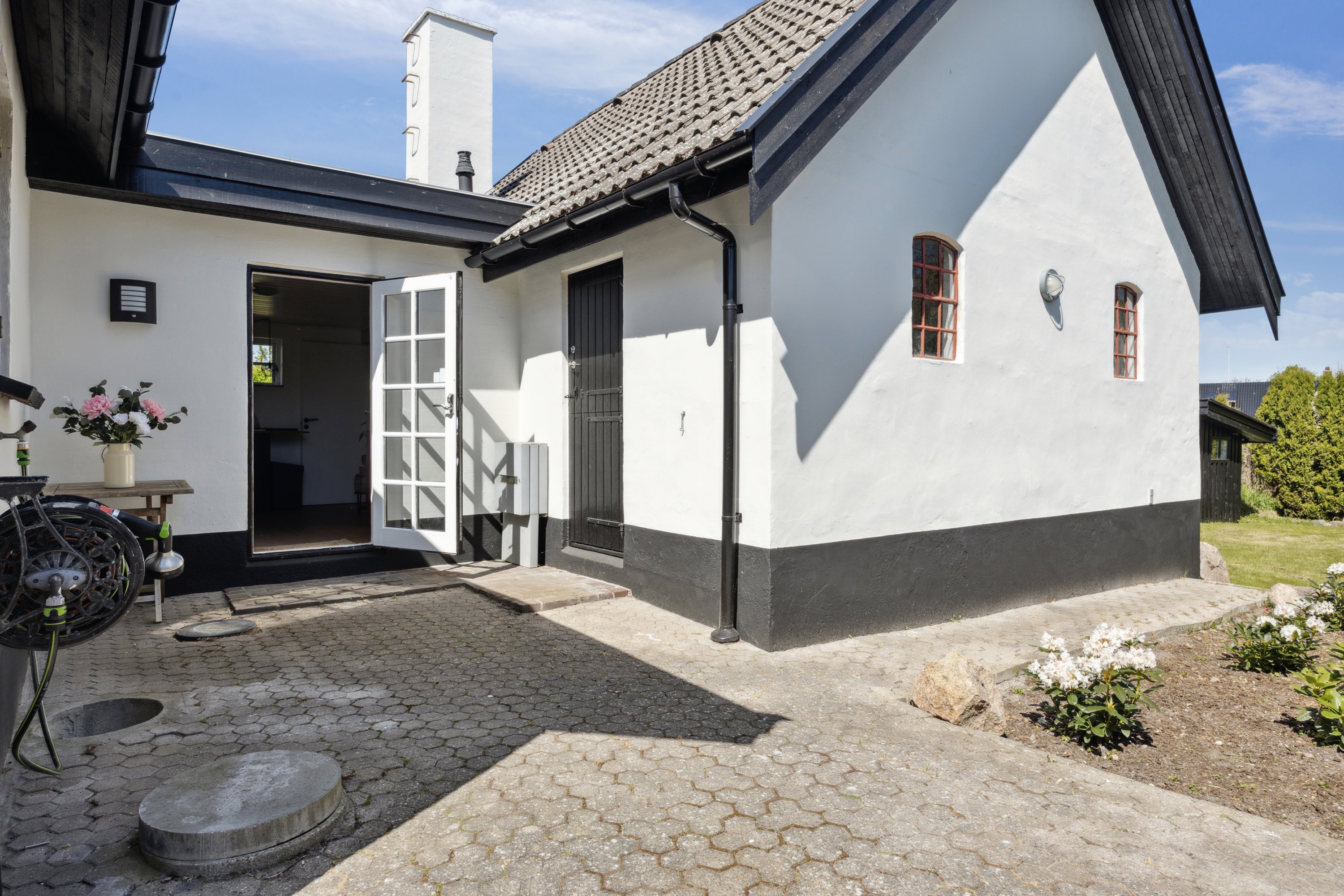 Fremhævet ejendom 1 billede i fuldskærmstilstand. Billede af Branddamsvej 2, Valløby, 4600 Køge