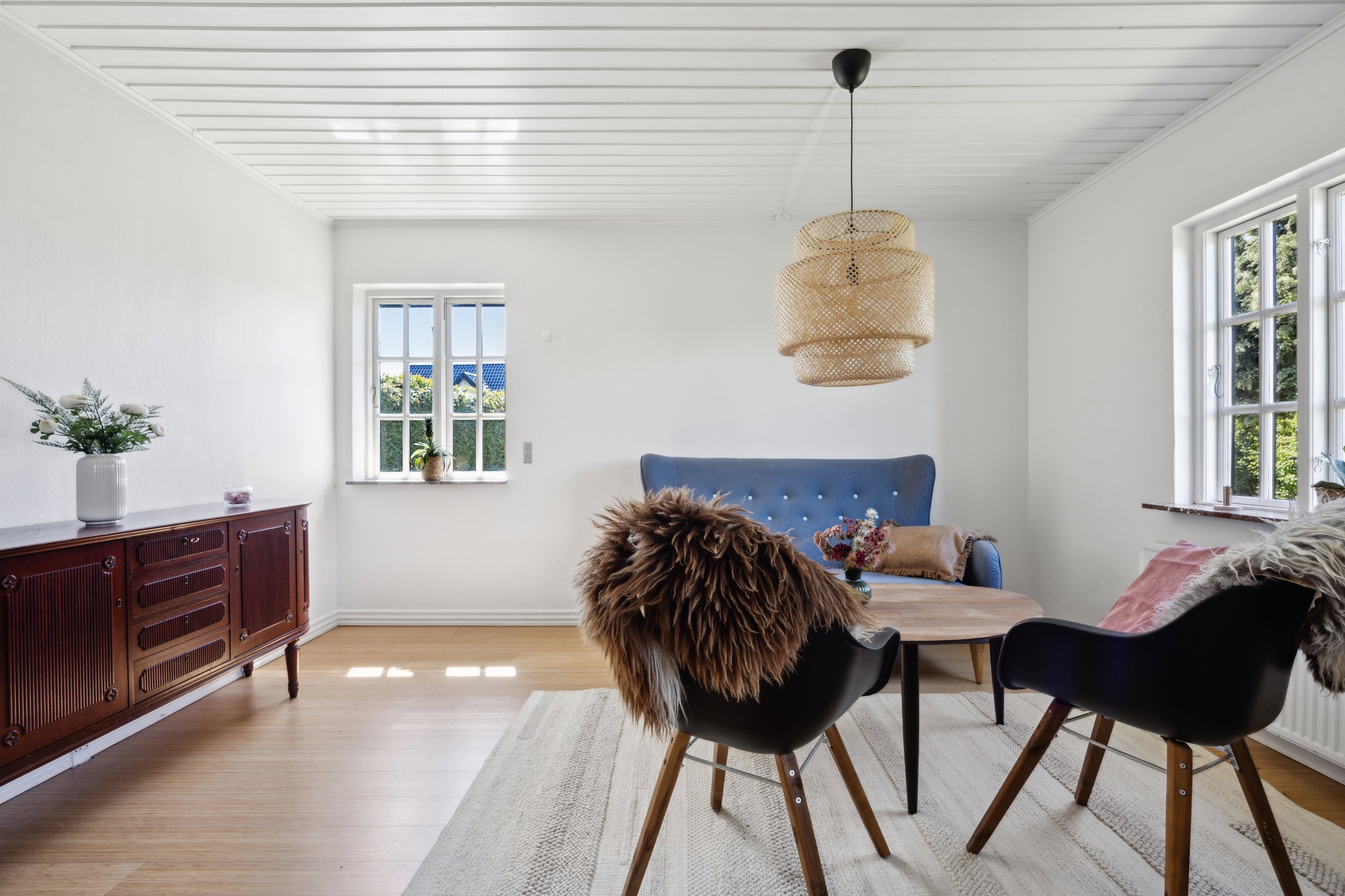 Fremhævet spisestue billede i fuldskærmstilstand. Billede af Branddamsvej 2, Valløby, 4600 Køge