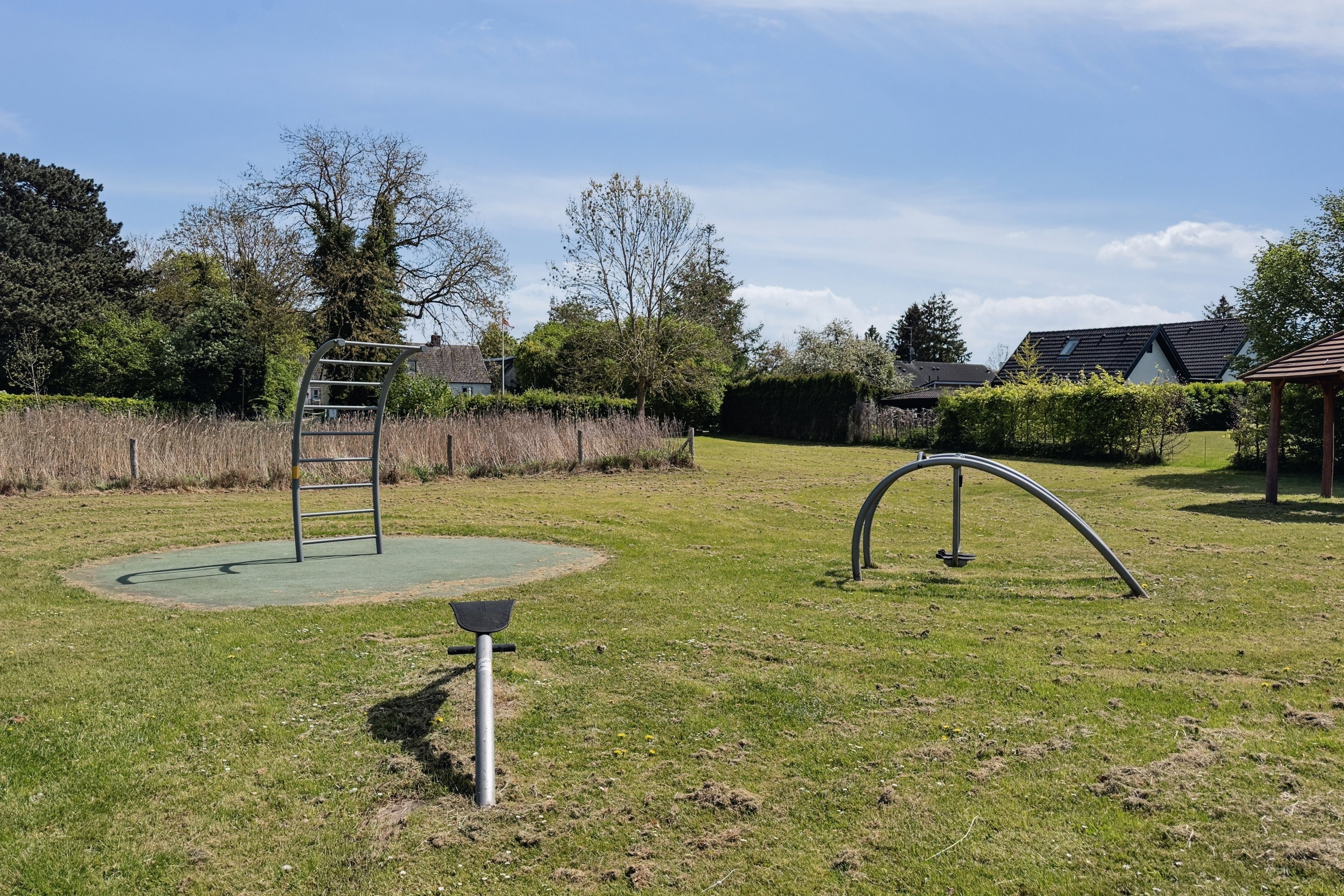 Fremhævet omgivelser billede i fuldskærmstilstand. Billede af Branddamsvej 2, Valløby, 4600 Køge