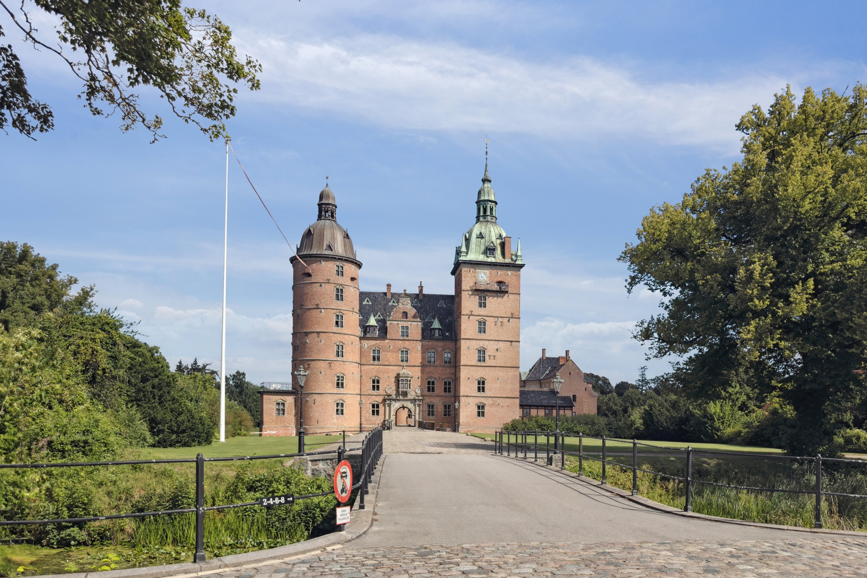 Fremhævet omgivelser billede i fuldskærmstilstand. Billede af Branddamsvej 2, Valløby, 4600 Køge