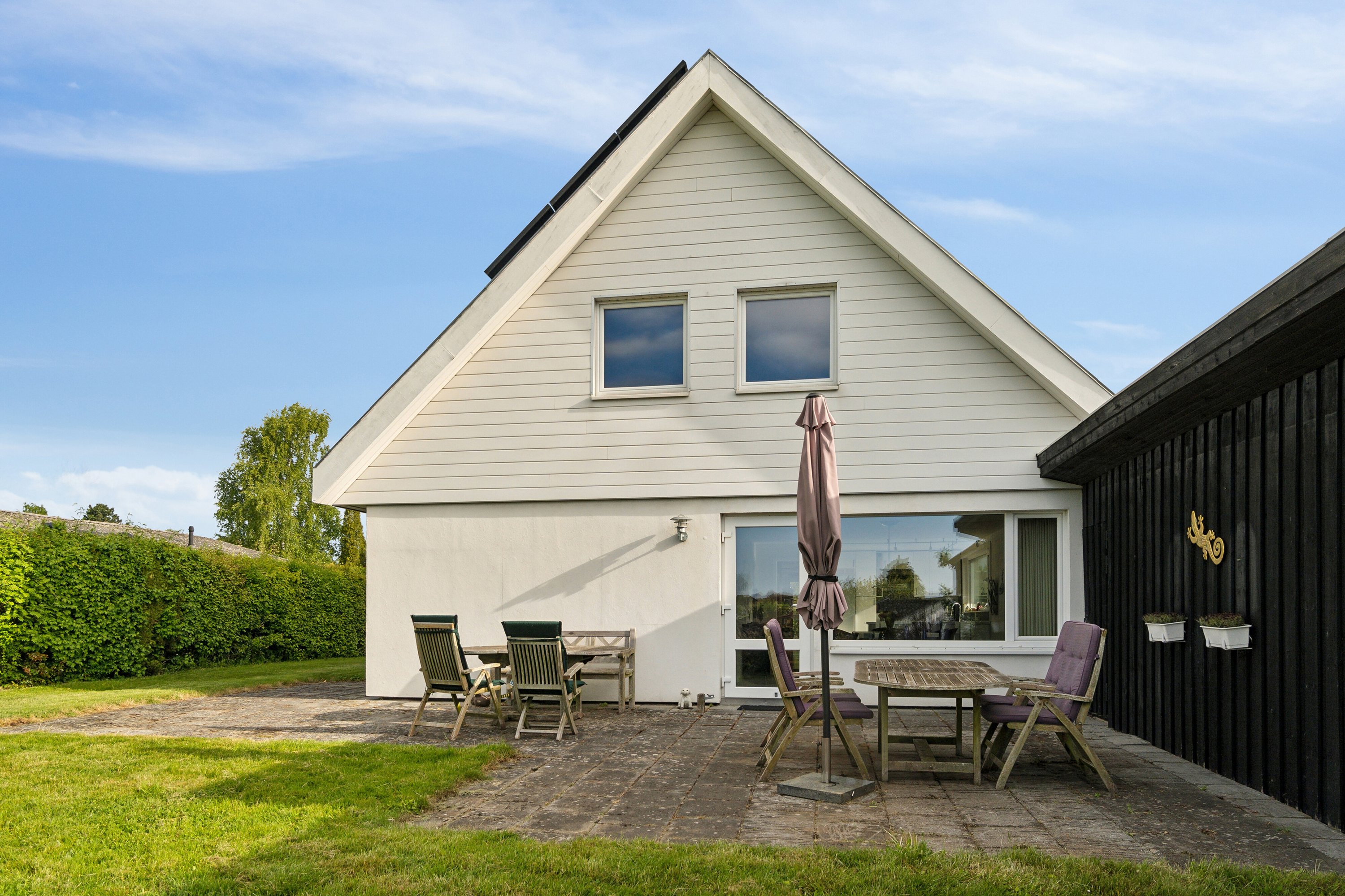 Fremhævet terrasse billede i fuldskærmstilstand. Billede af Holmevej 5, 4390 Vipperød