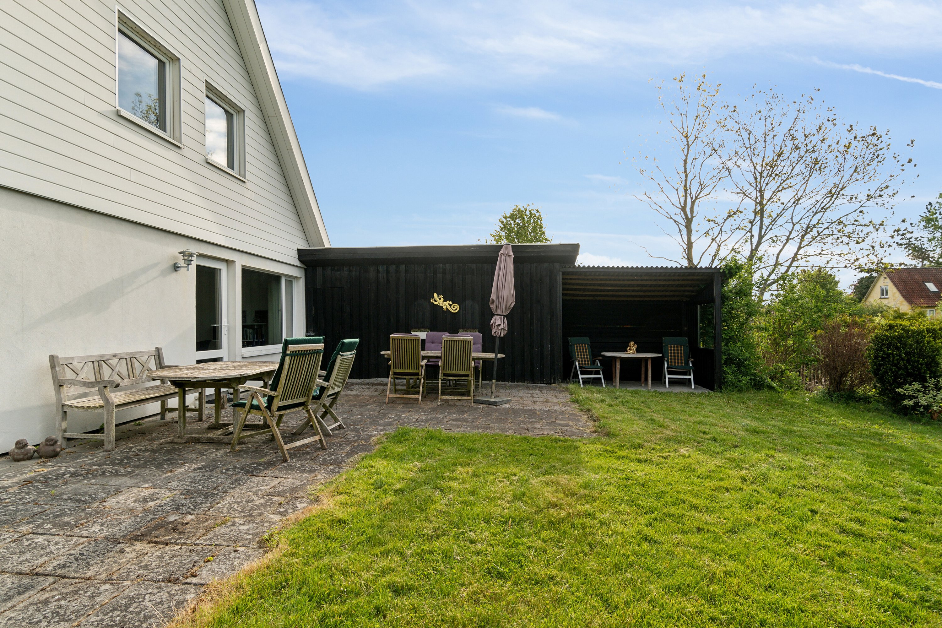 Miniaturebillede 1: terrasse. Billede af Holmevej 5, 4390 Vipperød