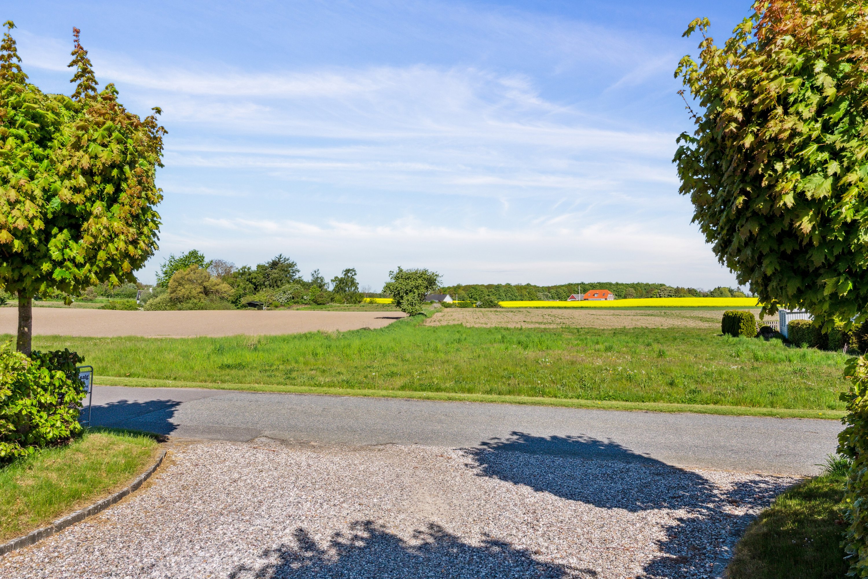 Fremhævet udendørs billede i fuldskærmstilstand. Billede af Hovvejen 29, 4772 Langebæk