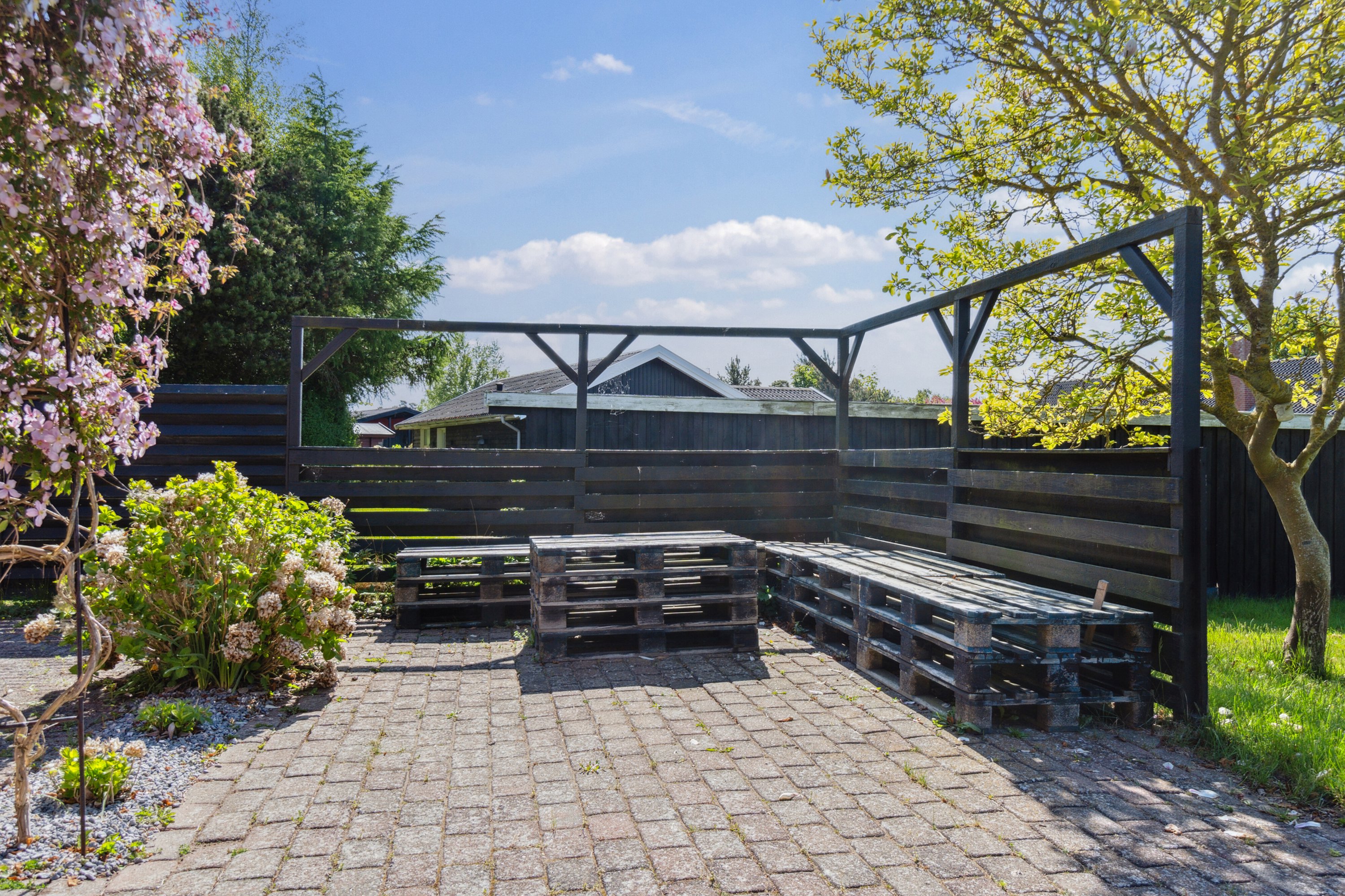 Fremhævet terrasse billede i fuldskærmstilstand. Billede af Dompapvej 7, St Kongsmark, 4200 Slagelse