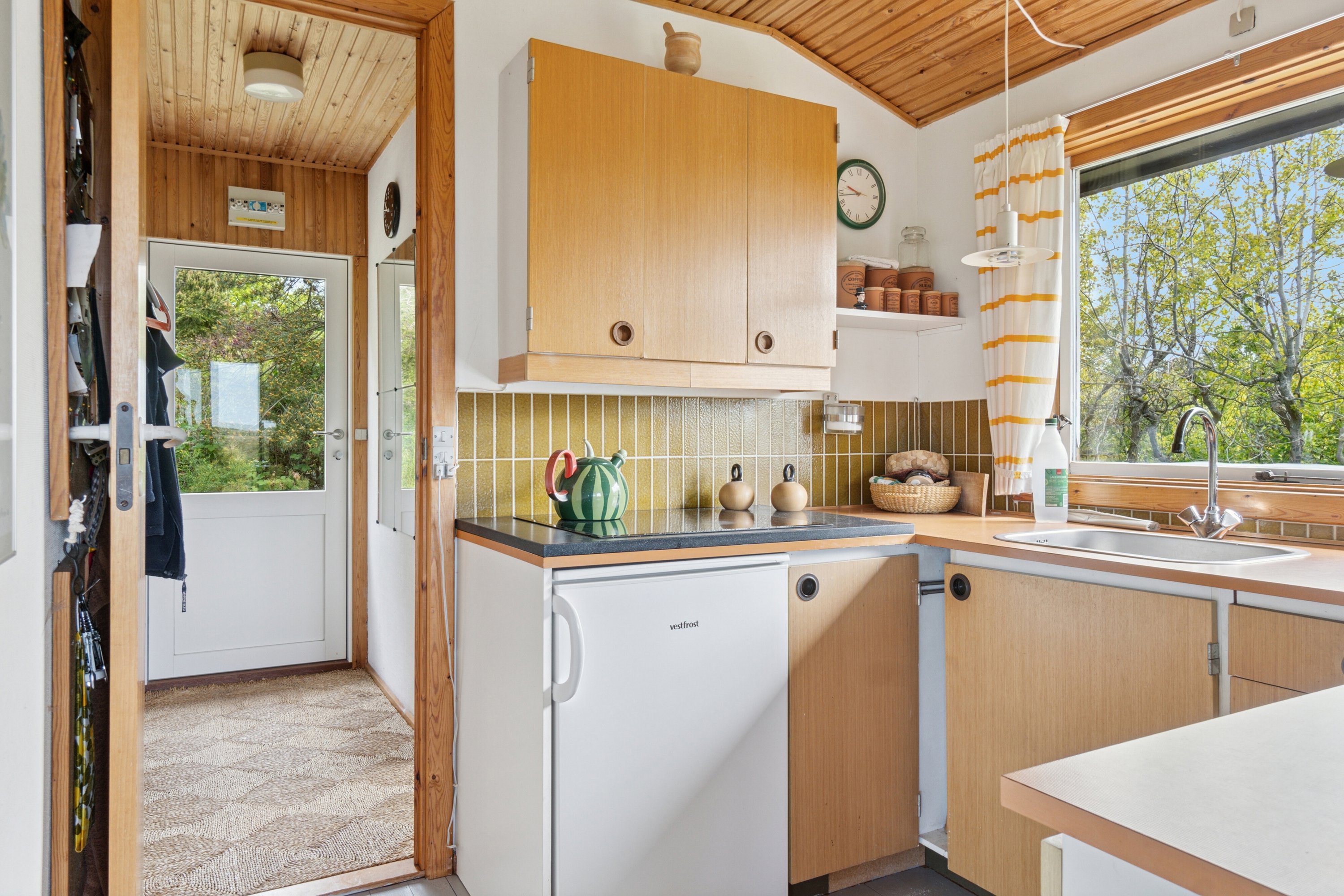 Fremhævet køkken billede i fuldskærmstilstand. Billede af Hans Christiansvej 7, 4281 Gørlev