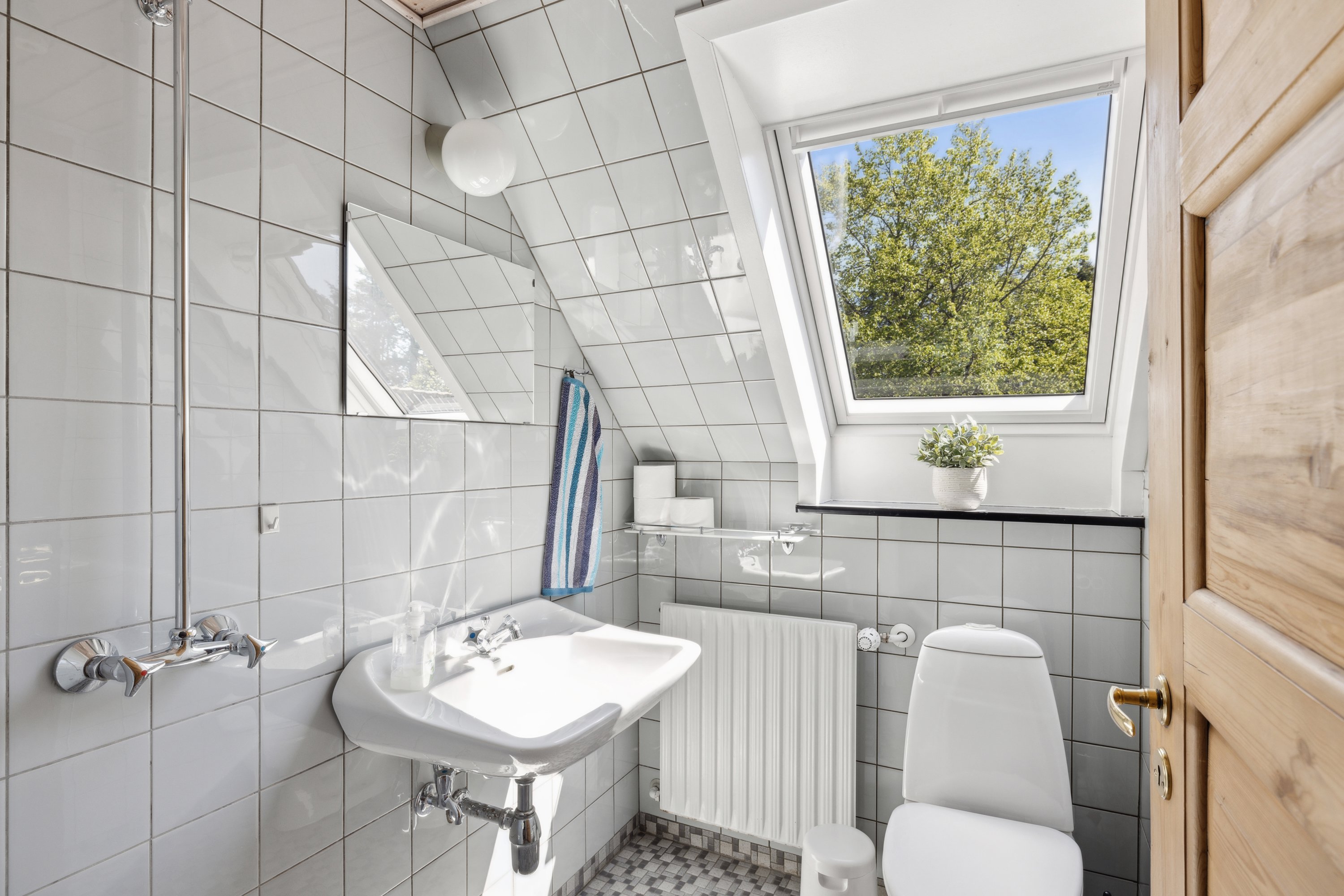 Fremhævet badeværelse billede i fuldskærmstilstand. Billede af Holstebrovej 203, Mønsted, 8800 Viborg