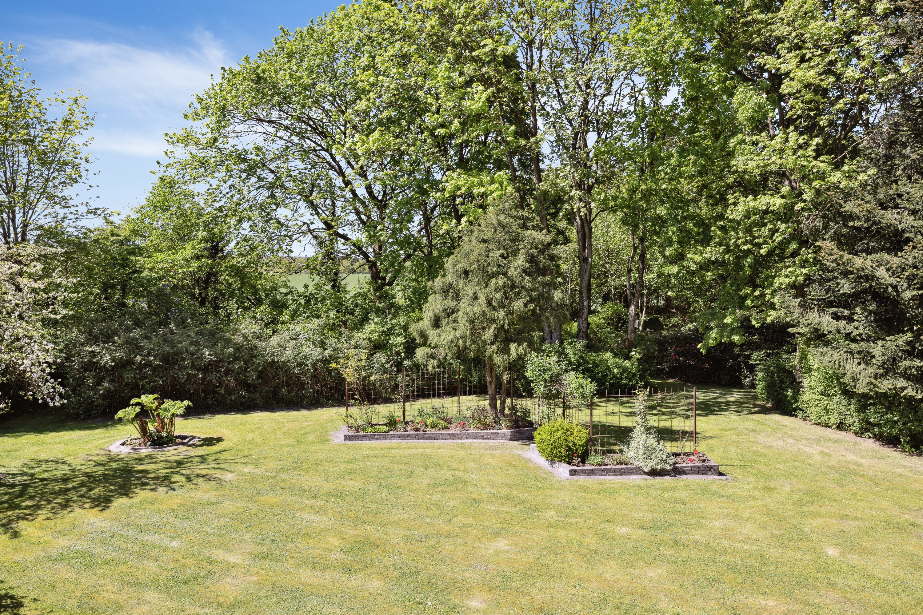 Fremhævet have billede i fuldskærmstilstand. Billede af Holstebrovej 203, Mønsted, 8800 Viborg