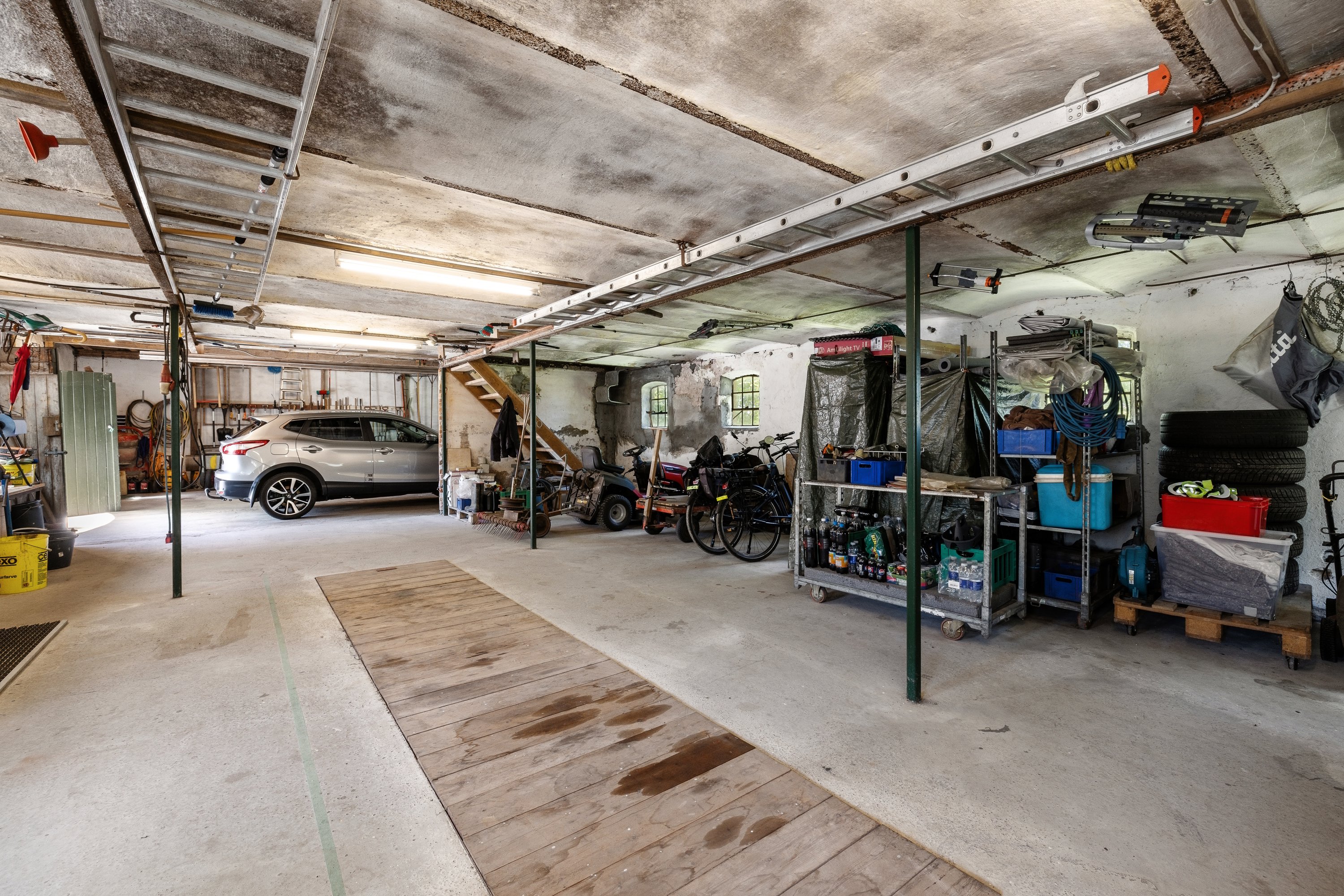 Fremhævet garage billede i fuldskærmstilstand. Billede af Holstebrovej 203, Mønsted, 8800 Viborg