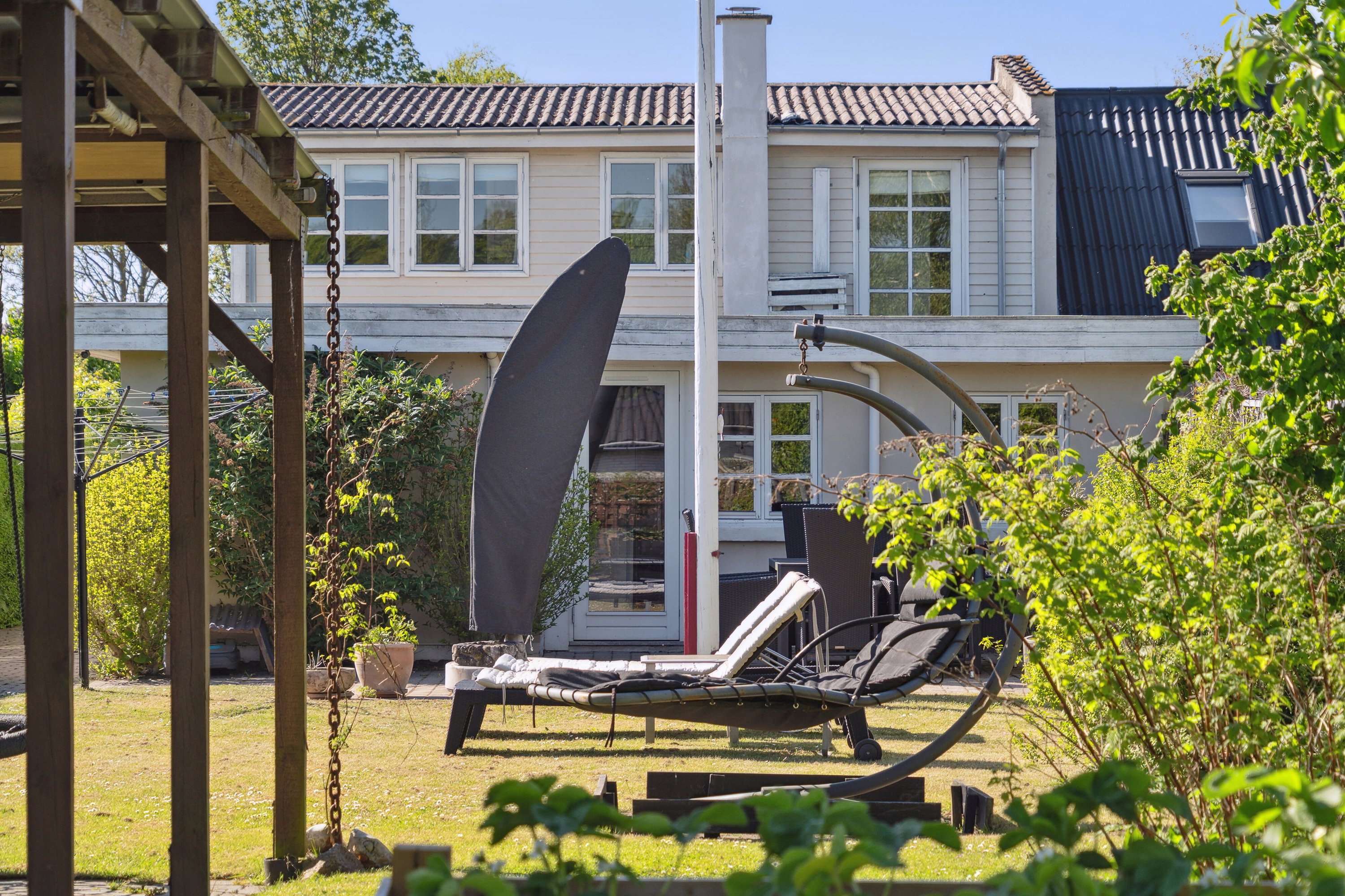 Fremhævet set fra haven billede i fuldskærmstilstand. Billede af Tværgade 19, 5400 Bogense