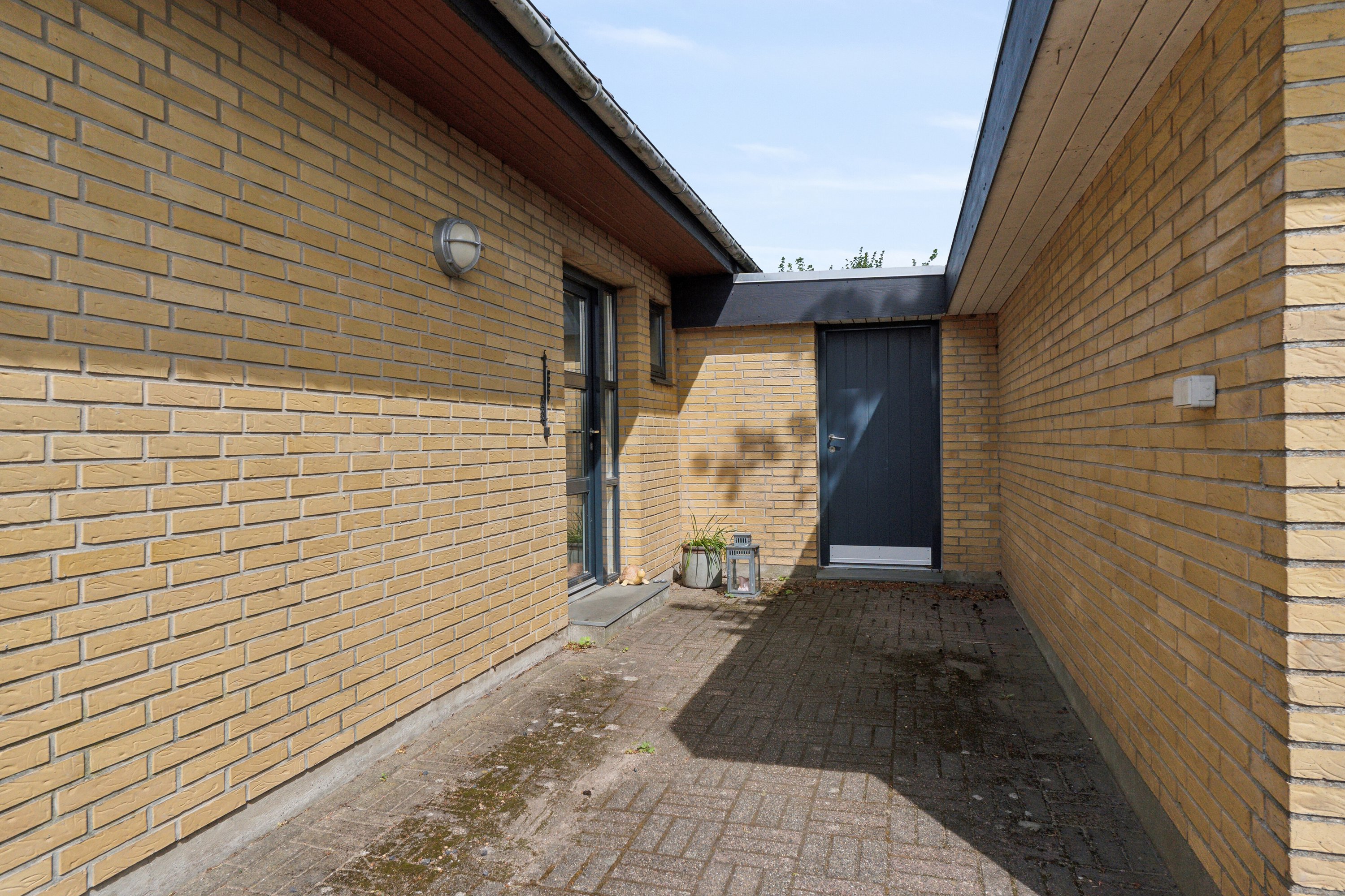 Fremhævet udendørs billede i fuldskærmstilstand. Billede af Lonesvej 11, 9800 Hjørring