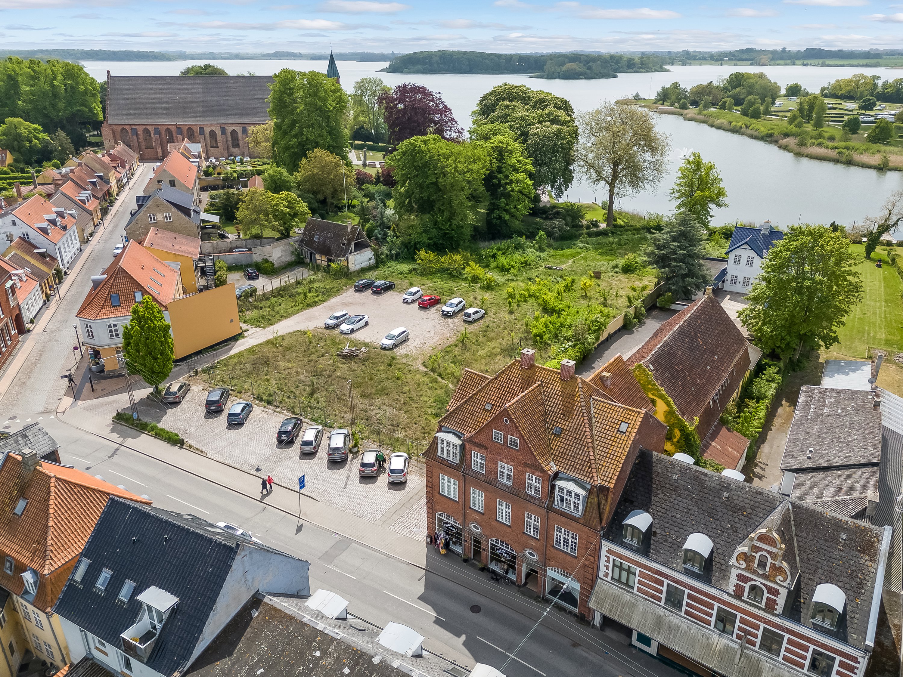 Miniaturebillede 1: luftfoto. Billede af Vestergade 15B, 2., 4930 Maribo