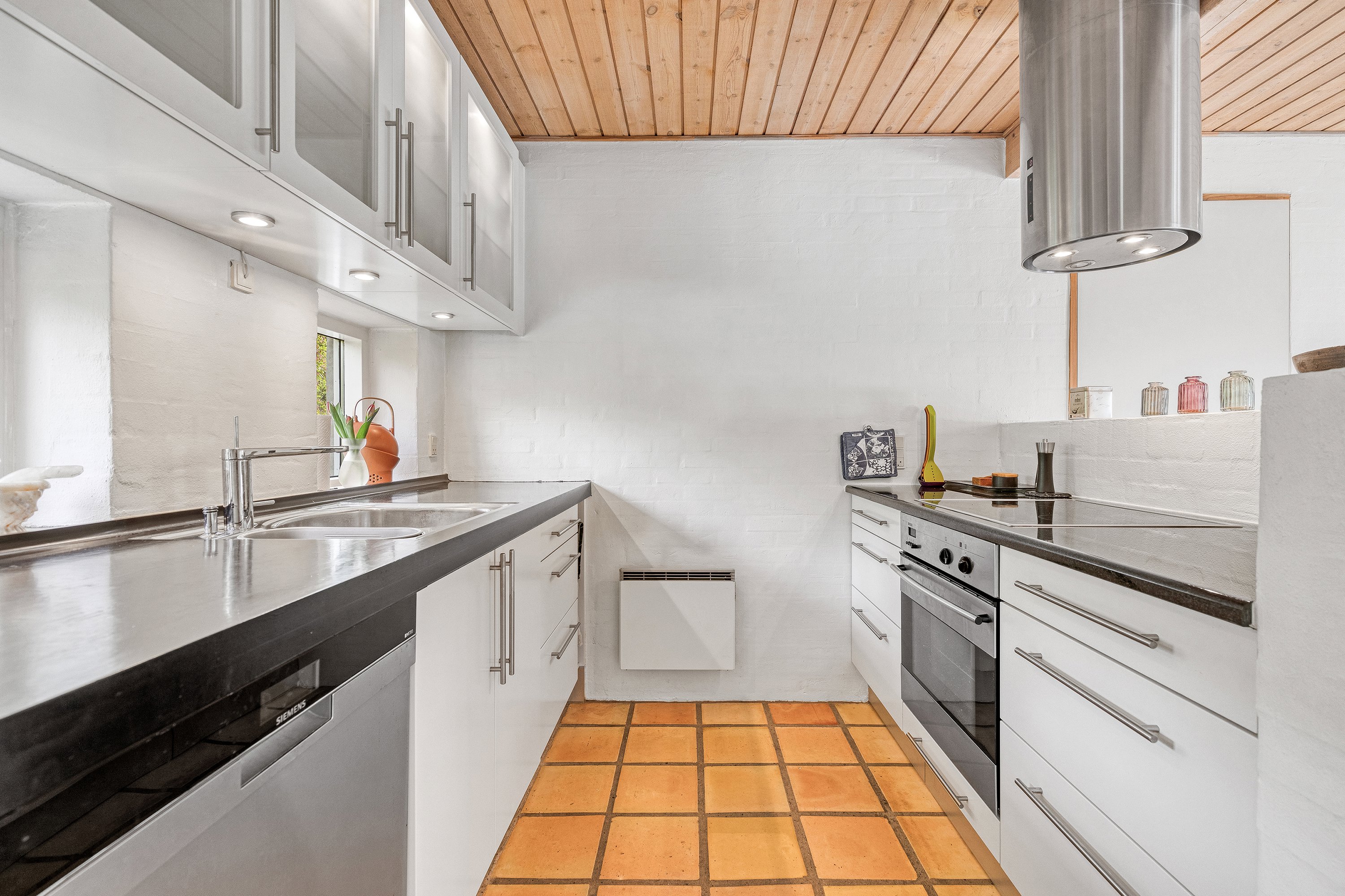 Fremhævet køkken billede i fuldskærmstilstand. Billede af Vibehusvej 4A, 3250 Gilleleje