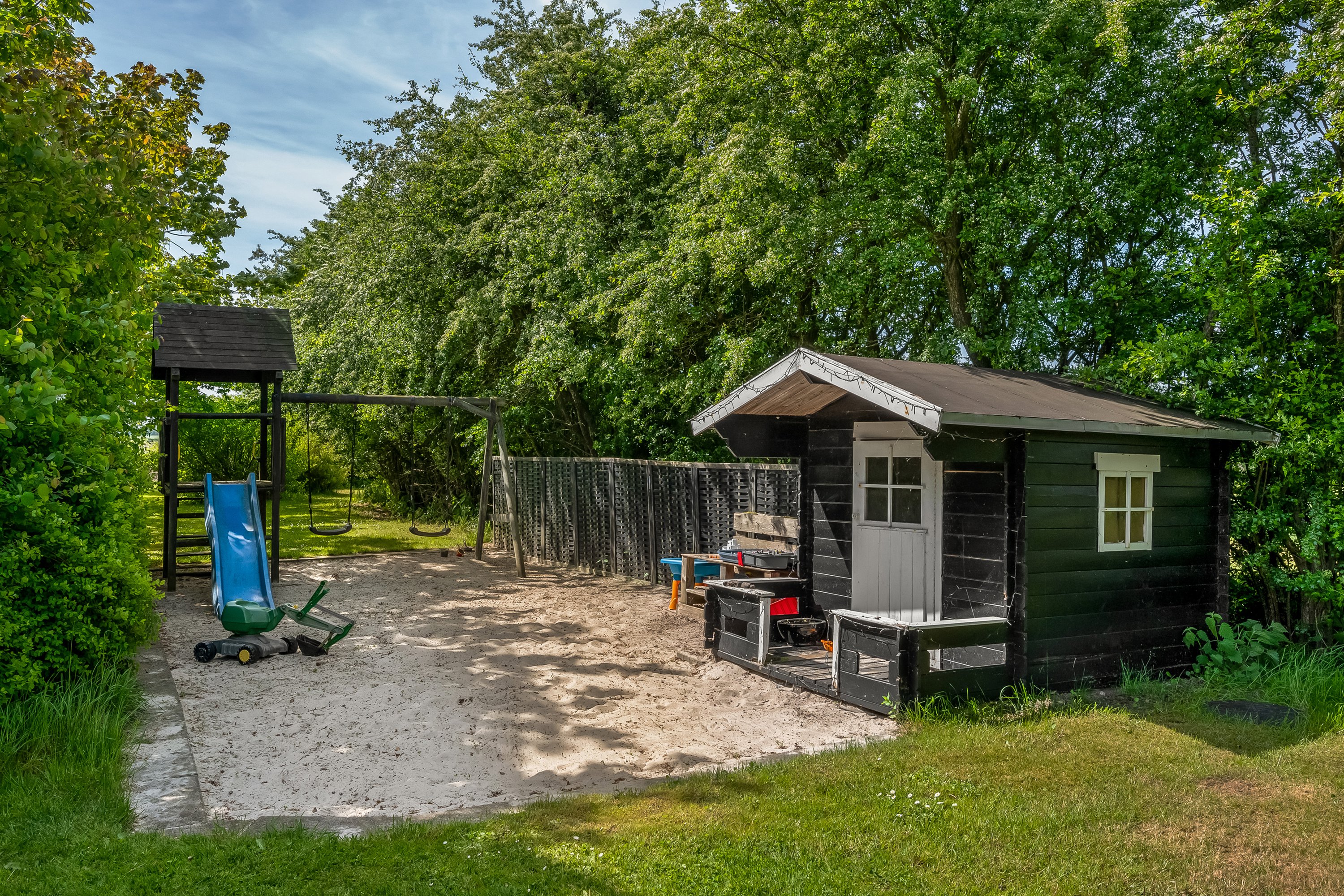 Fremhævet andet billede i fuldskærmstilstand. Billede af Kærhusvej 19, Vanting, 6971 Spjald