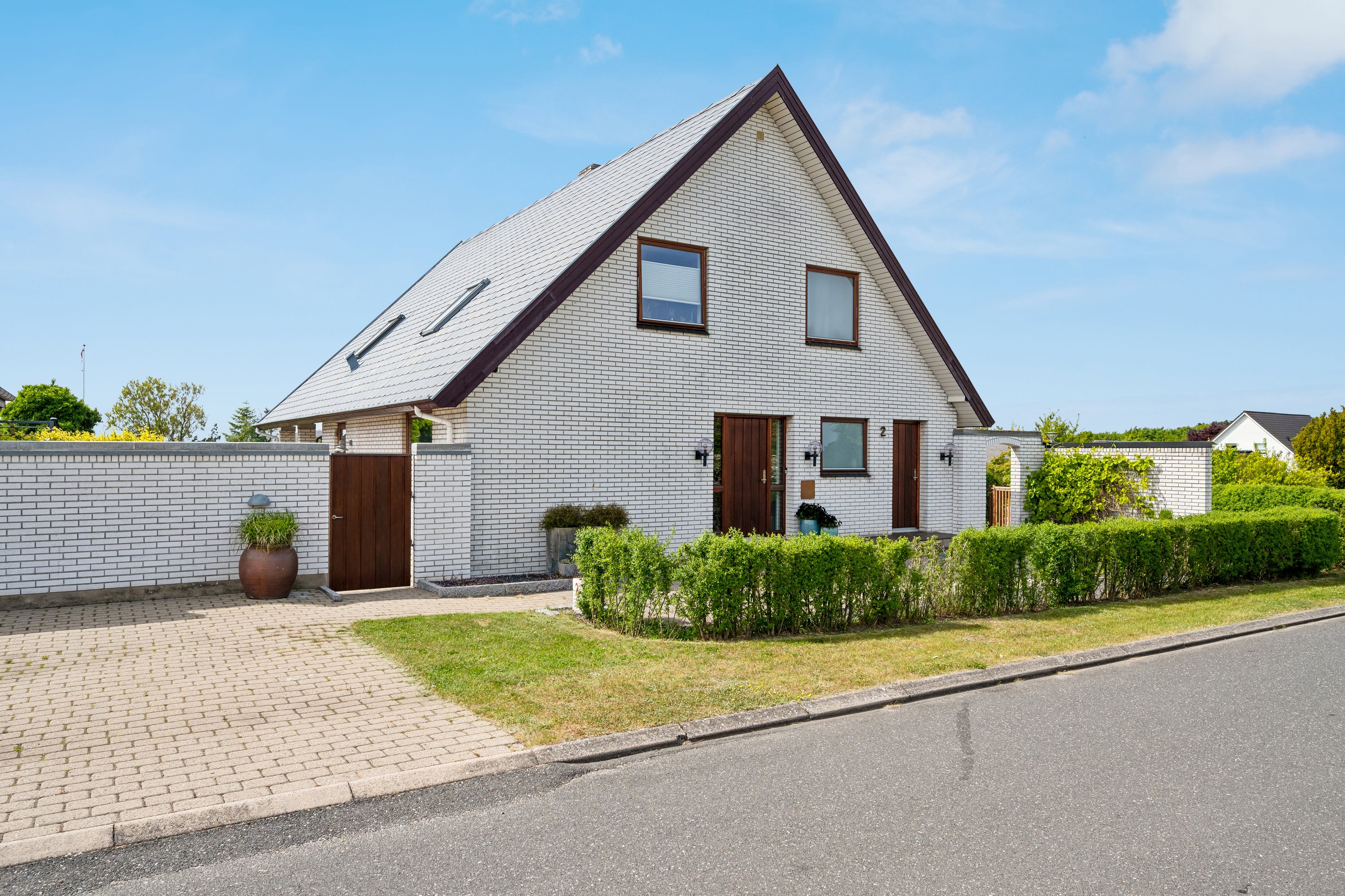 Fremhævet ejendom 1 billede i fuldskærmstilstand. Billede af Irisvej 2, 8400 Ebeltoft