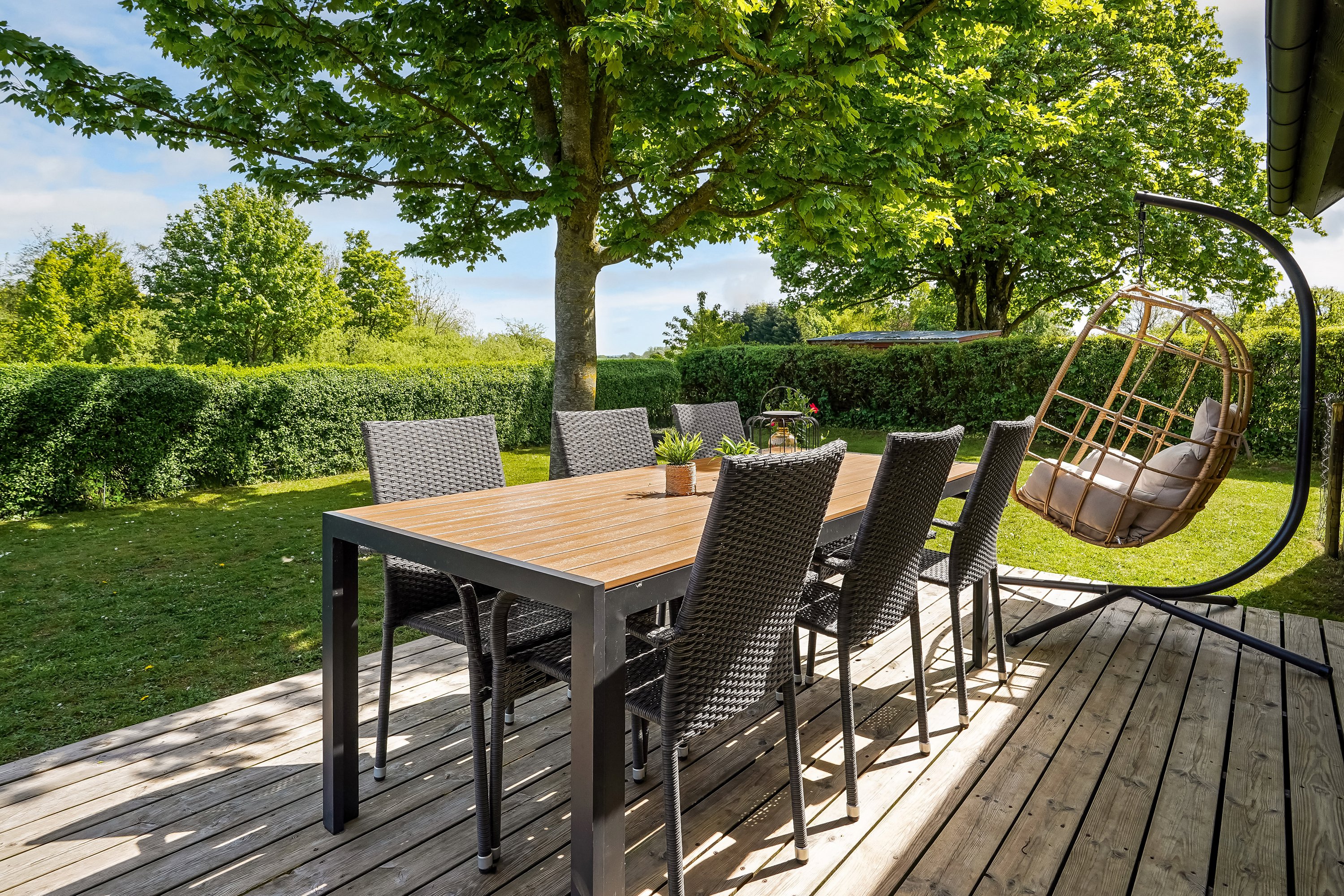 Fremhævet terrasse billede i fuldskærmstilstand. Billede af Kalhavevej 63, Kalhave, 7171 Uldum