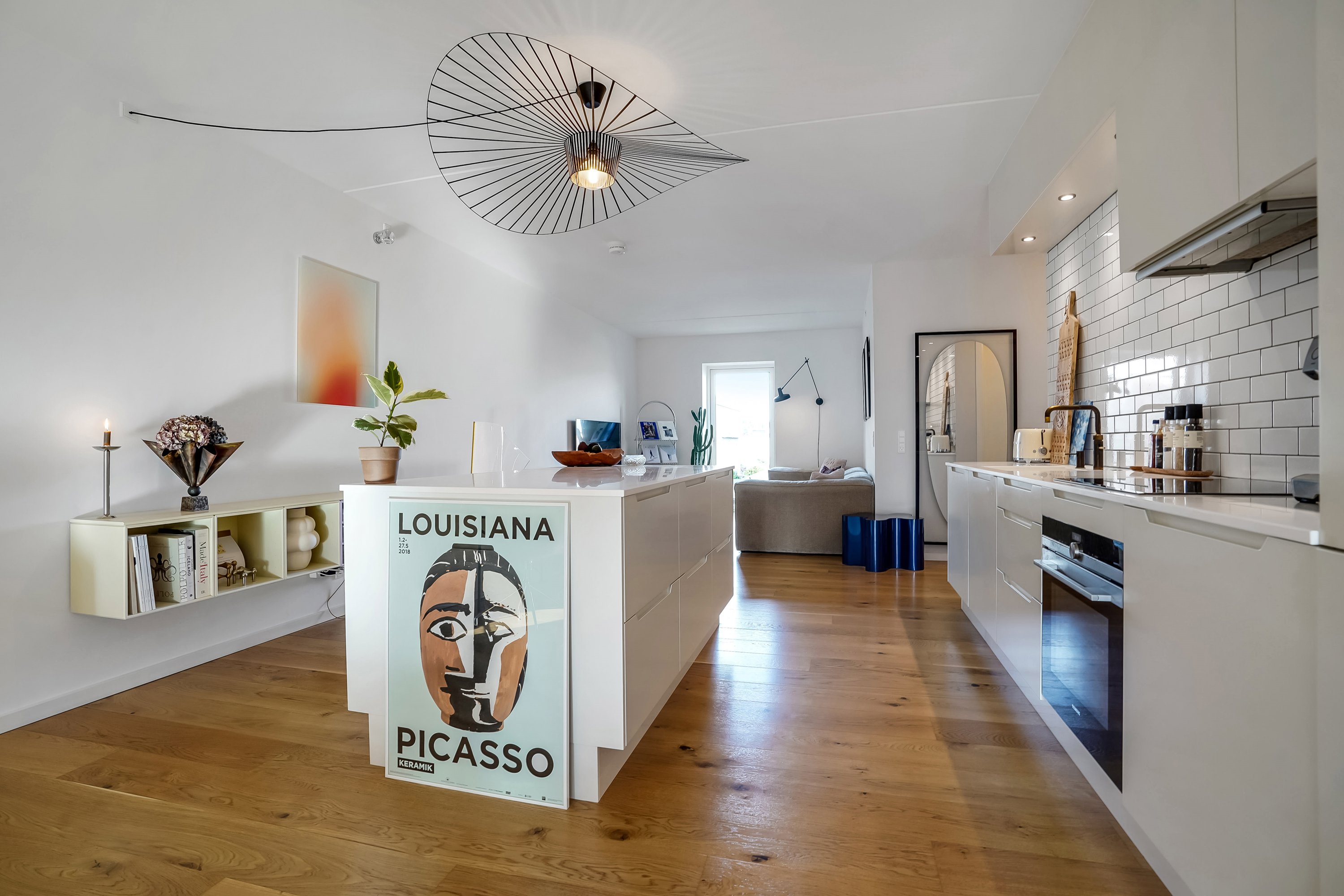 Fremhævet køkken billede i fuldskærmstilstand. Billede af Carl Nielsens Kvarter 39, 2. tv., 5000 Odense C