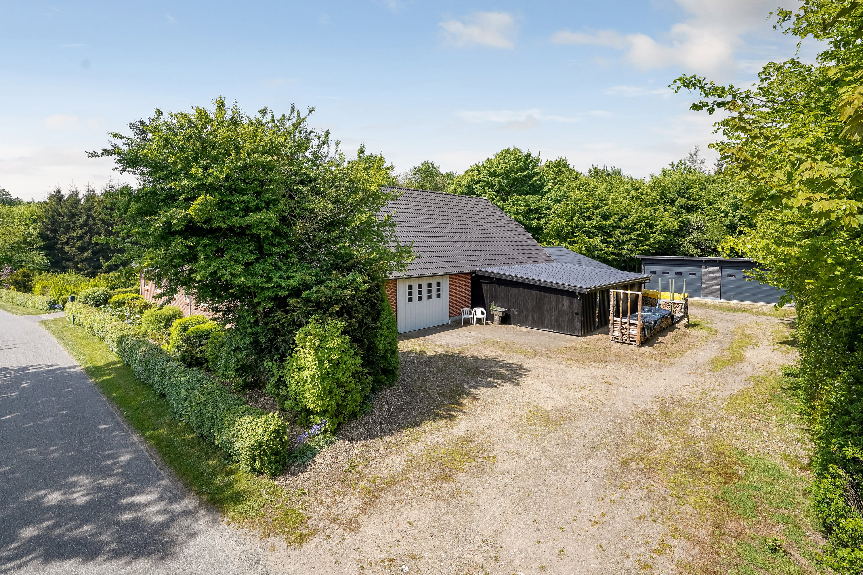 Fremhævet ejendommen billede i fuldskærmstilstand. Billede af Hover Kirkevej 256, 7100 Vejle