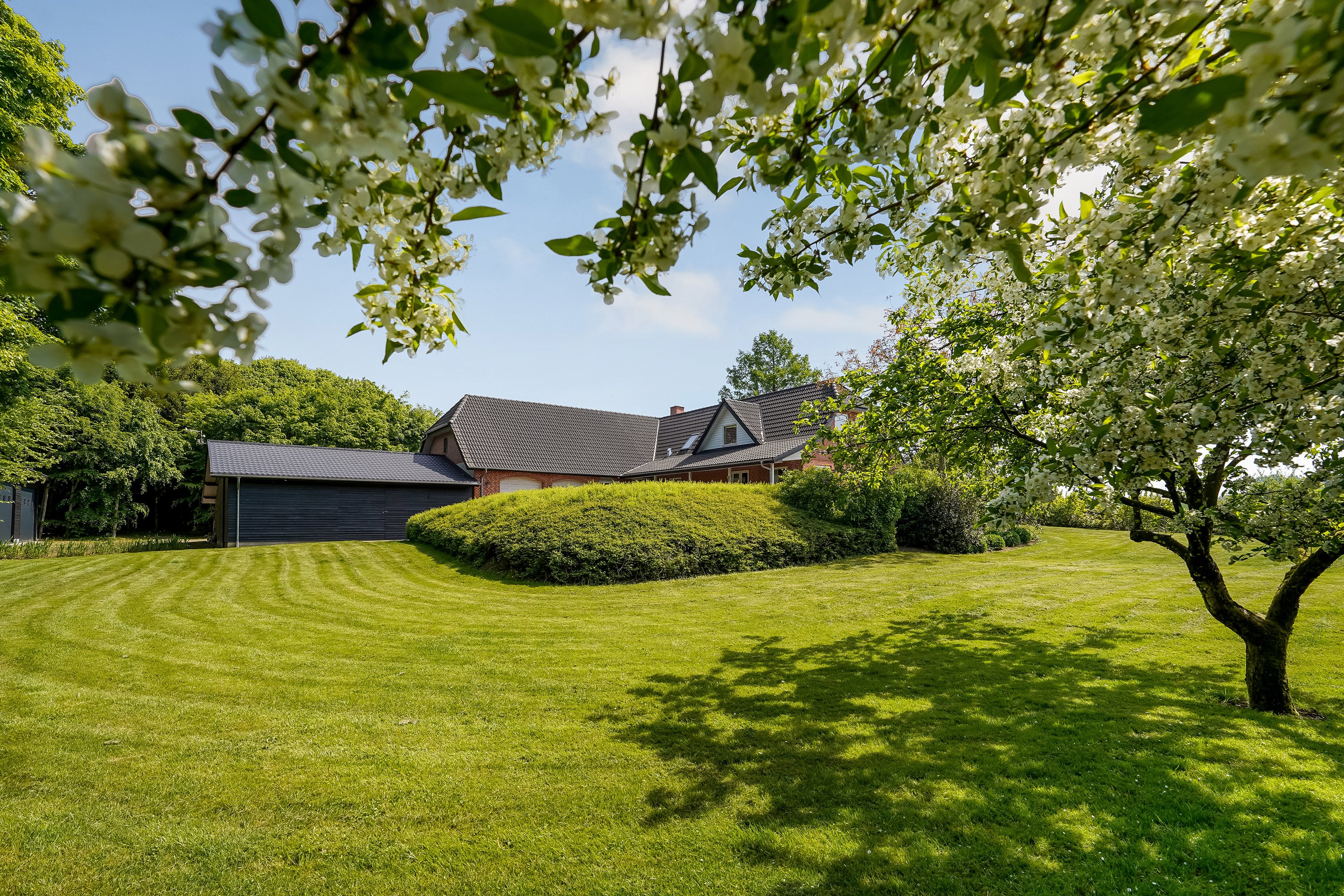 Fremhævet have billede i fuldskærmstilstand. Billede af Hover Kirkevej 256, 7100 Vejle
