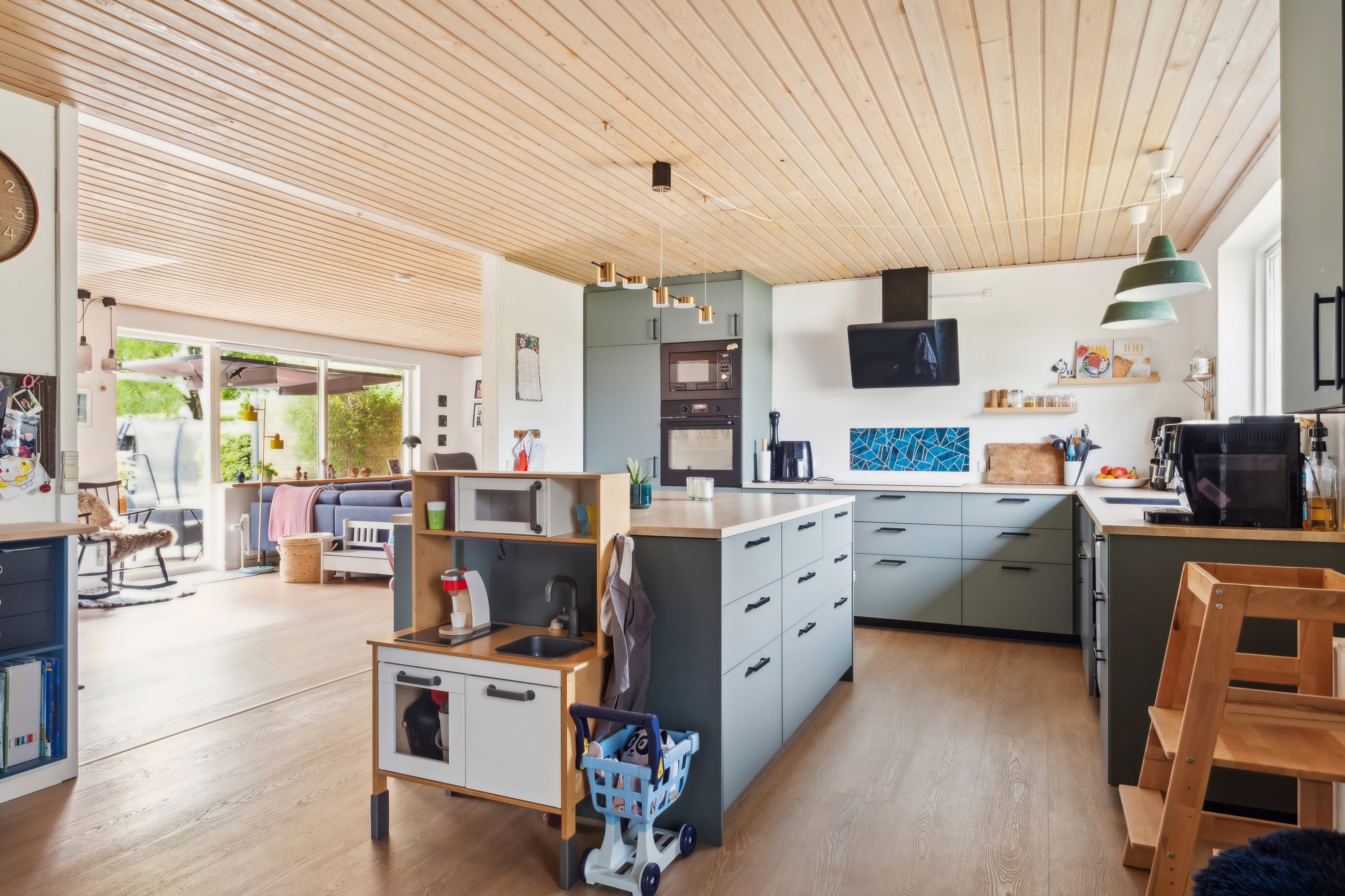 Miniaturebillede 1: køkken. Billede af Tranumparken 20, 9220 Aalborg Øst