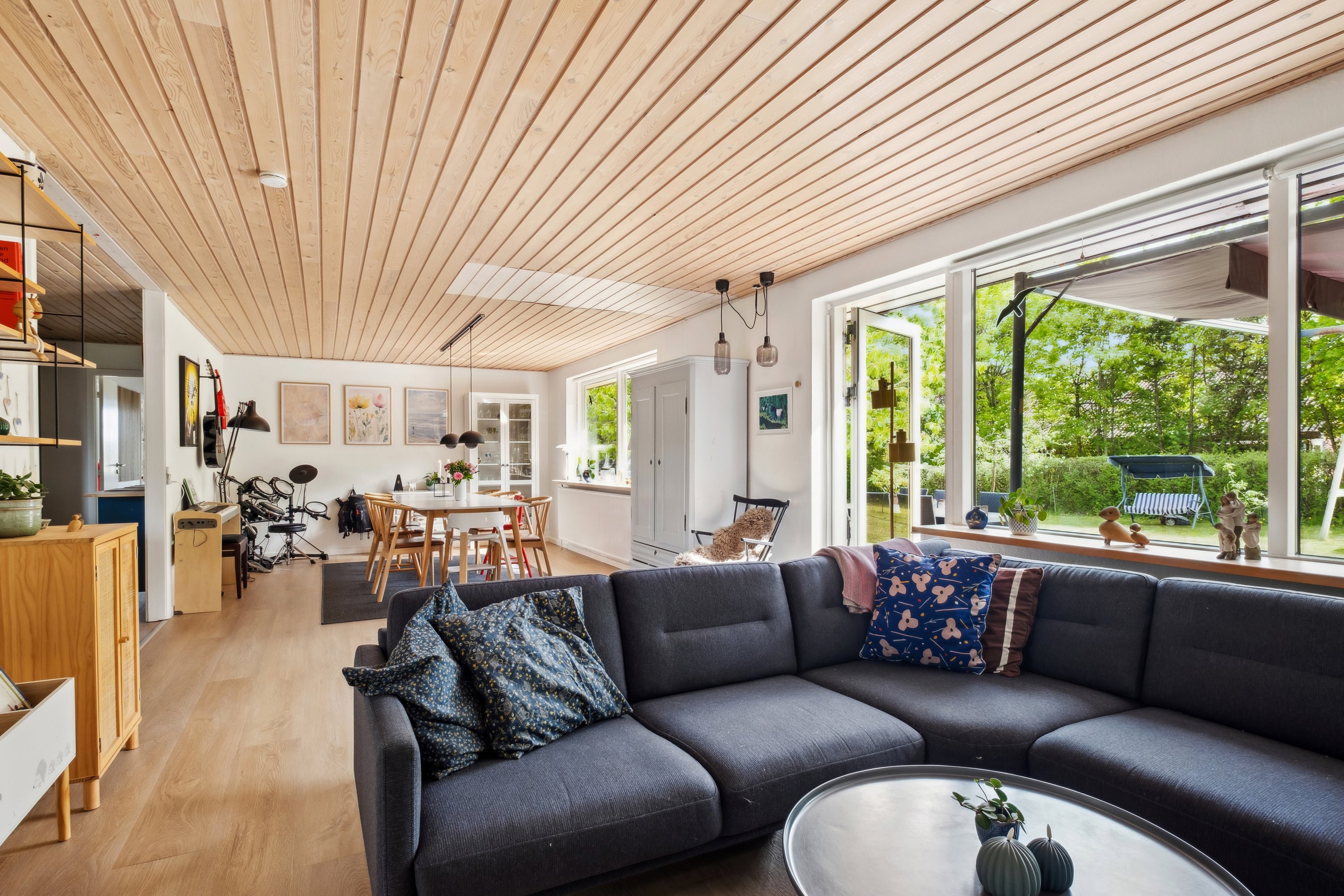 Fremhævet stue billede i fuldskærmstilstand. Billede af Tranumparken 20, 9220 Aalborg Øst