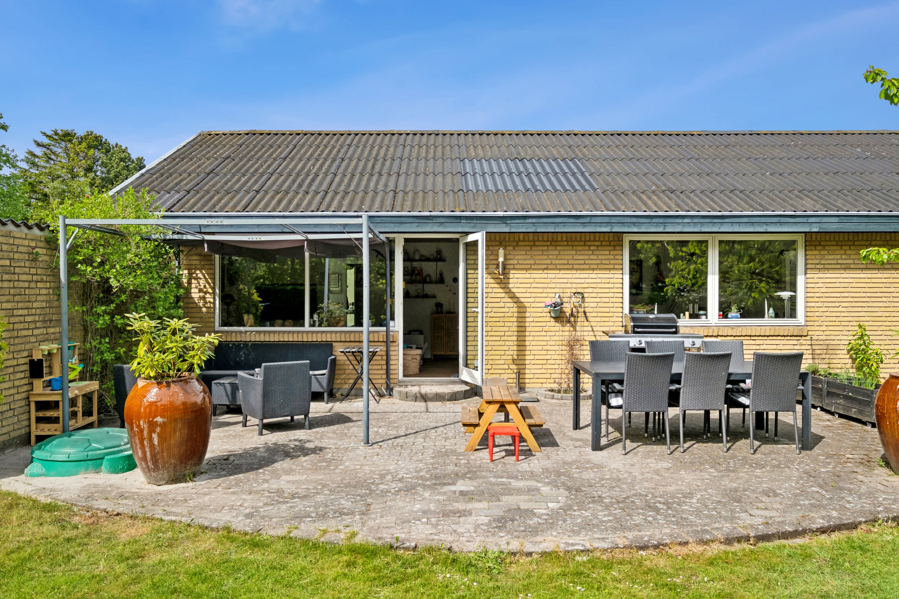 Fremhævet terrasse billede i fuldskærmstilstand. Billede af Tranumparken 20, 9220 Aalborg Øst