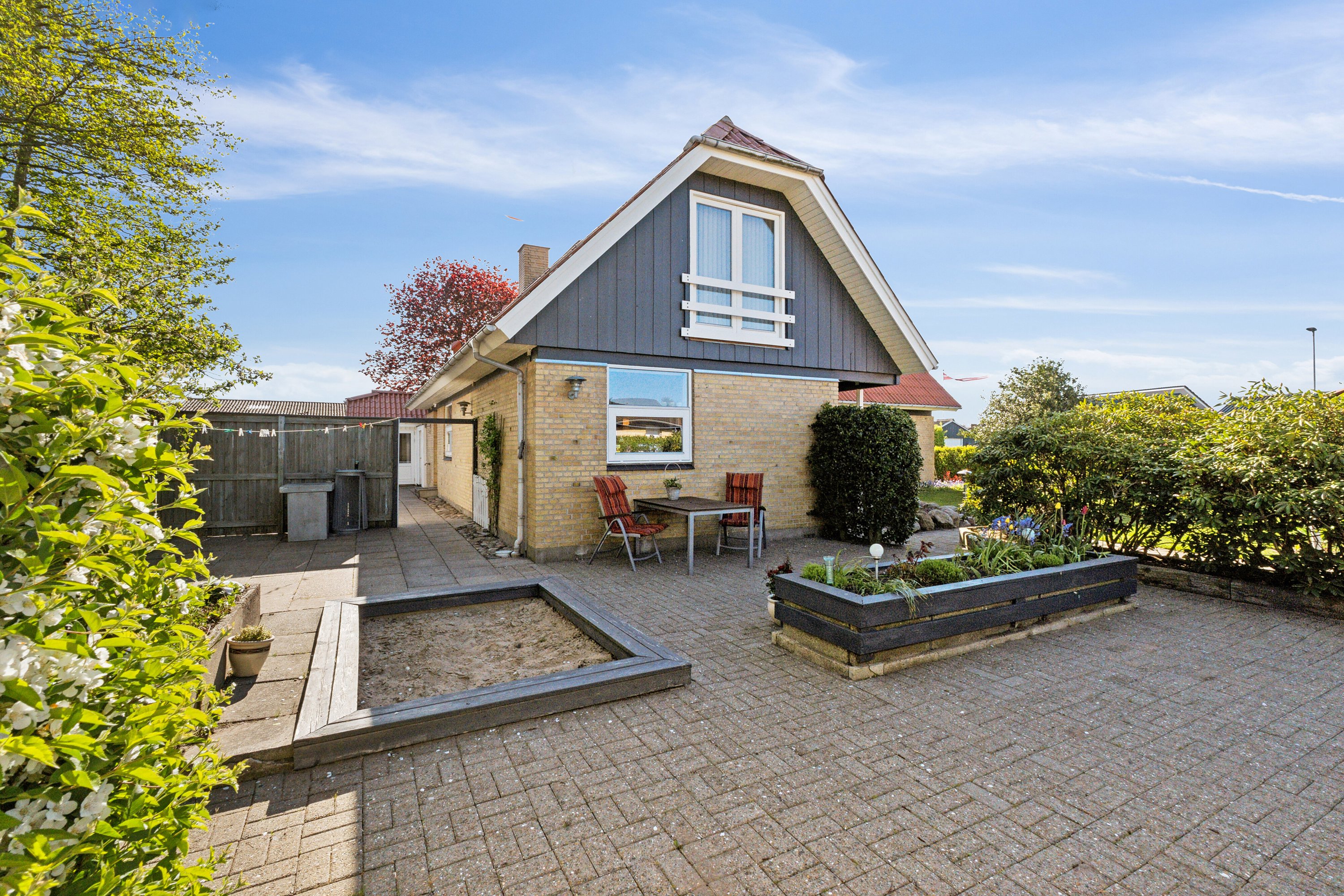 Miniaturebillede 2: udendørs. Billede af Vænget 11, Lørslev, 9800 Hjørring