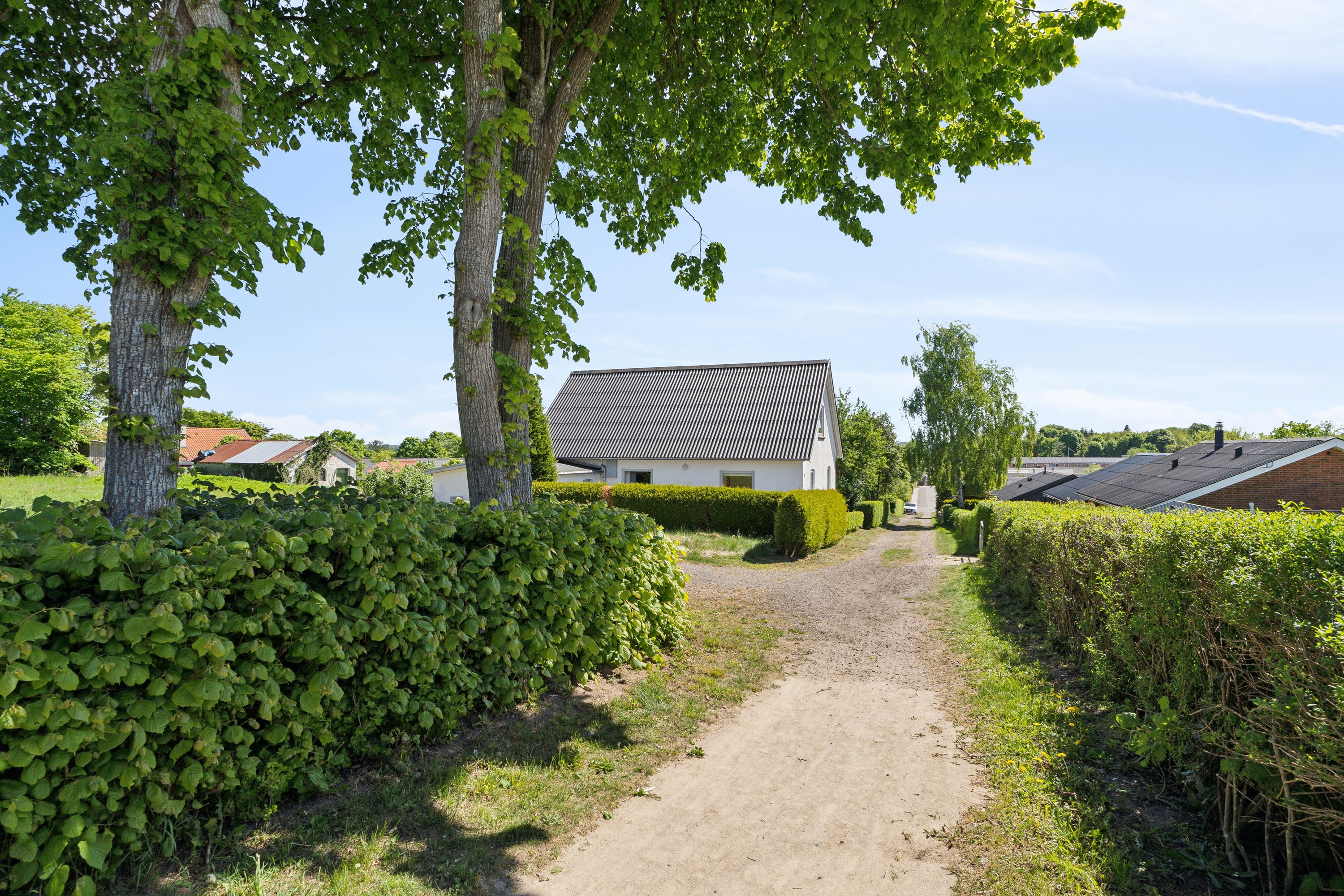 Miniaturebillede 2: set fra haven. Billede af Ahornvej 6, Salten, 8653 Them