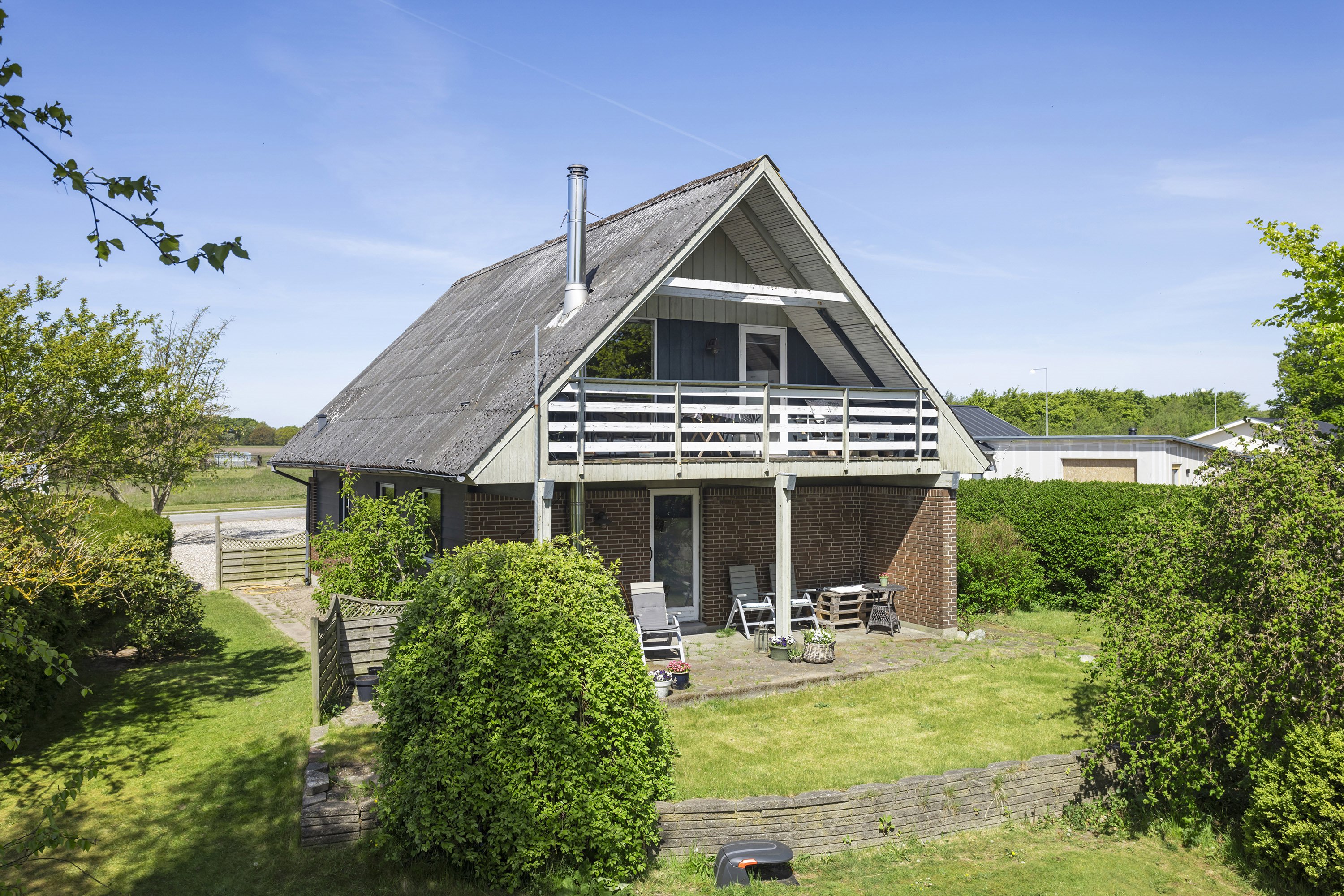 Fremhævet facade billede i fuldskærmstilstand. Billede af Østkystvejen 309A, Voerså, 9300 Sæby