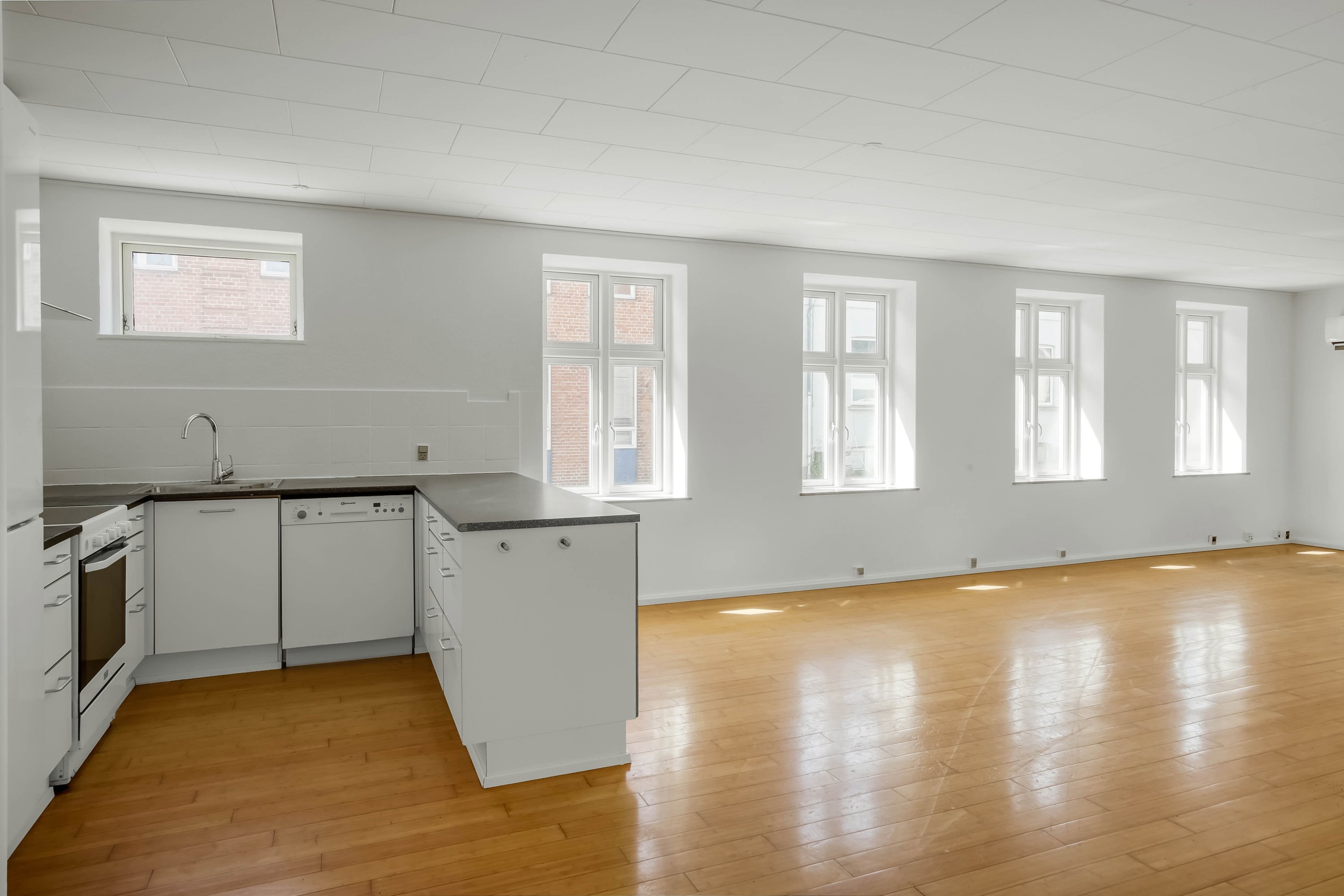 Fremhævet  billede i fuldskærmstilstand. Billede af Tingvej 40, st.., 8543 Hornslet