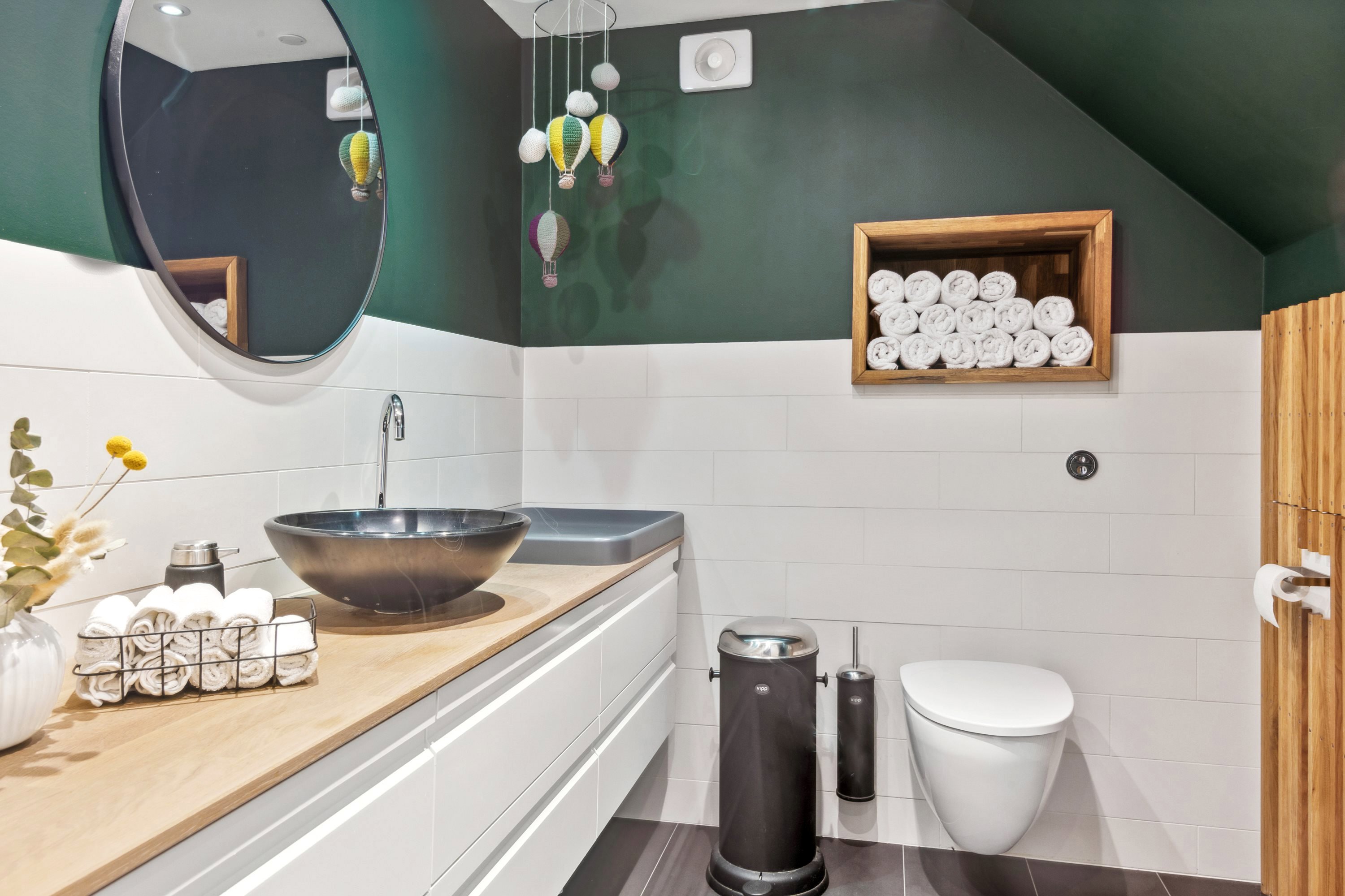 Fremhævet badeværelse billede i fuldskærmstilstand. Billede af Hjelmerstald 37, 1., 9000 Aalborg